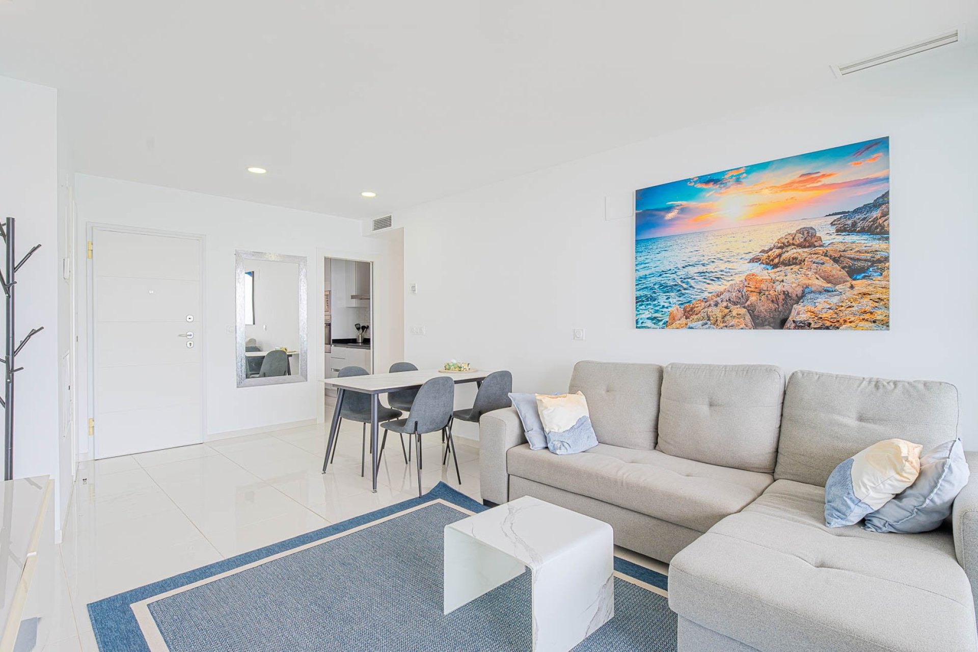 Resale - Apartment / flat - Punta Prima