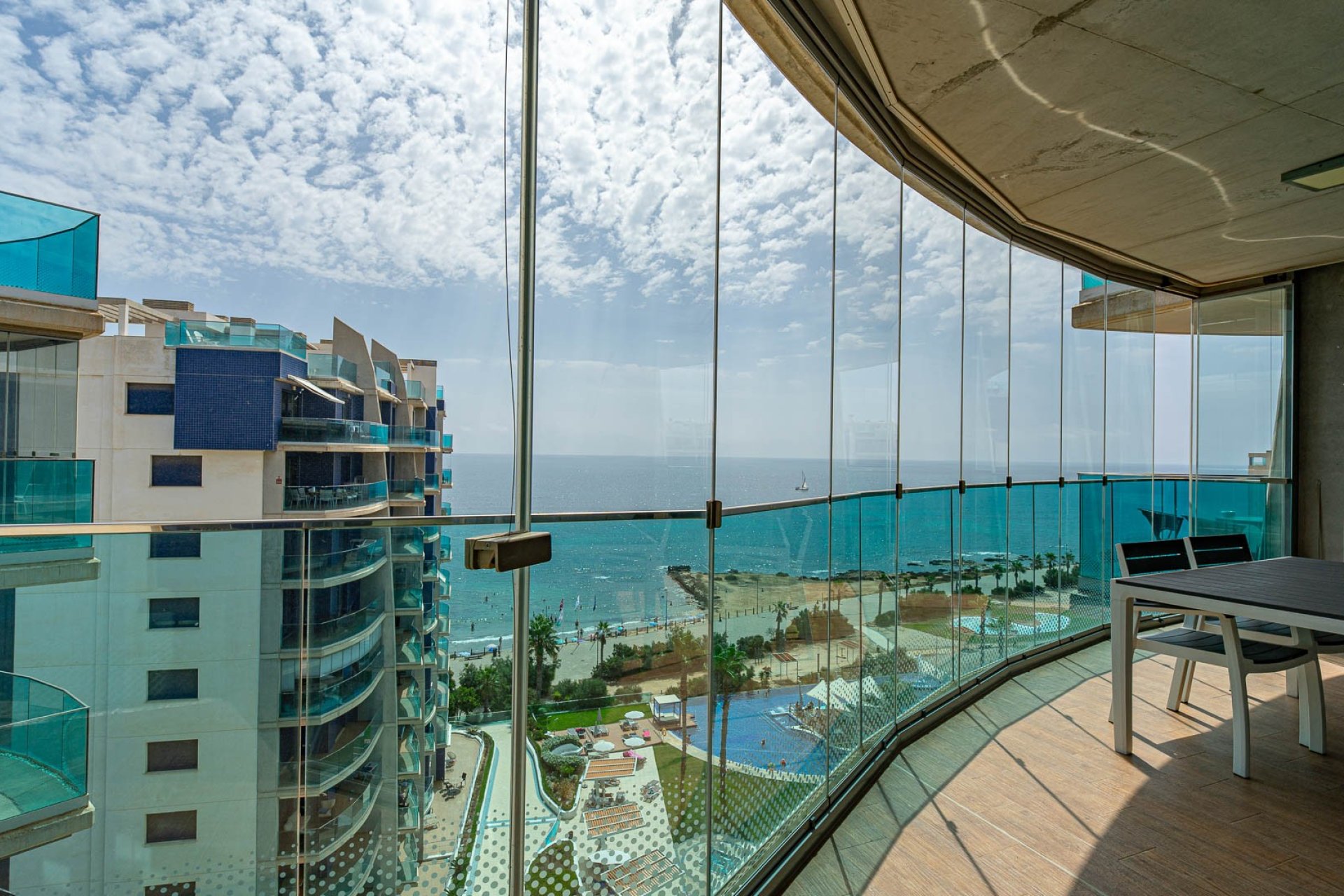Resale - Apartment / flat - Punta Prima