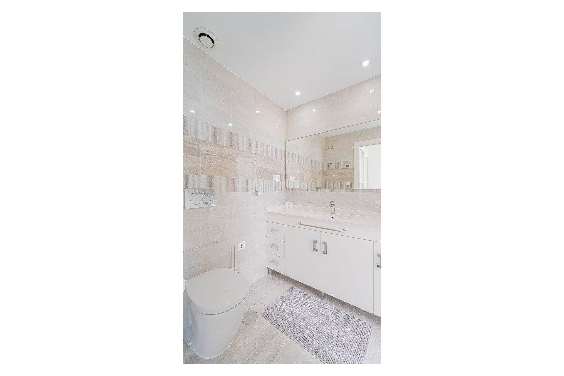 Resale - Apartment / flat - Punta Prima