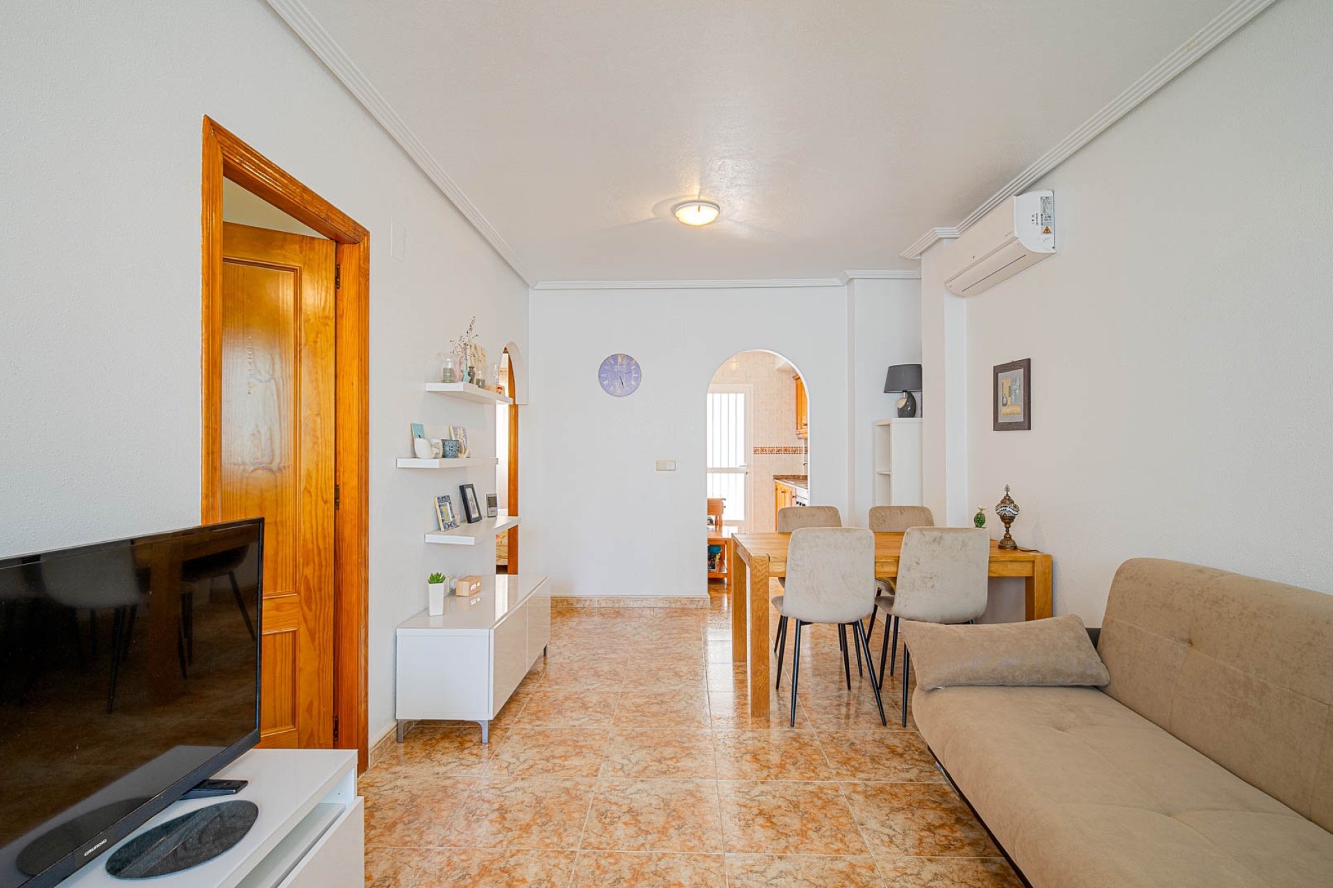 Resale - Apartment / flat - Punta Prima