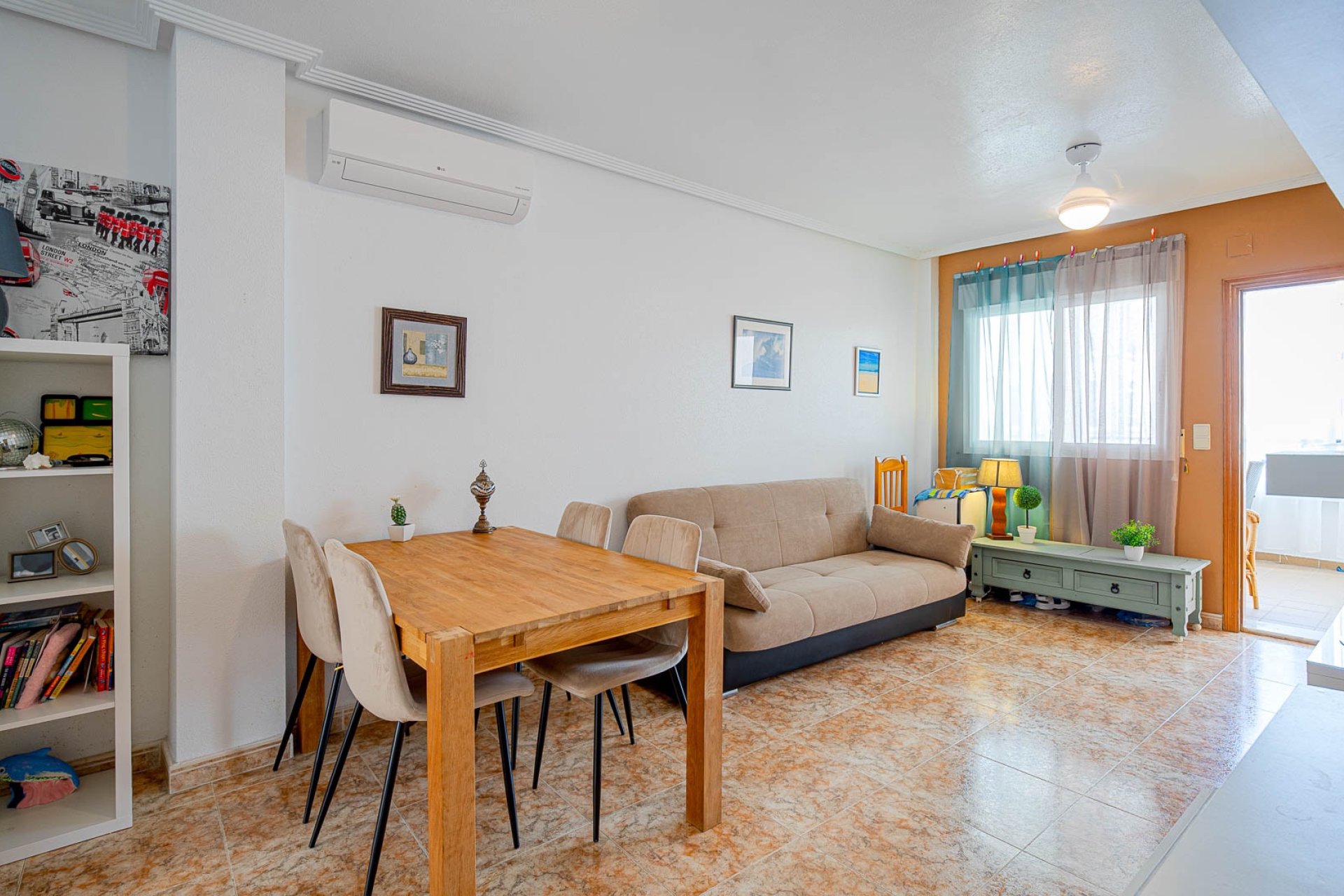 Resale - Apartment / flat - Punta Prima