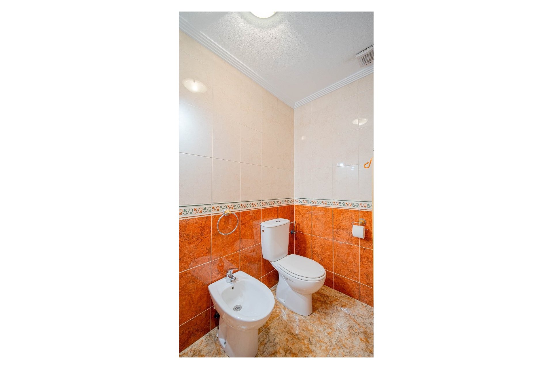 Resale - Apartment / flat - Punta Prima