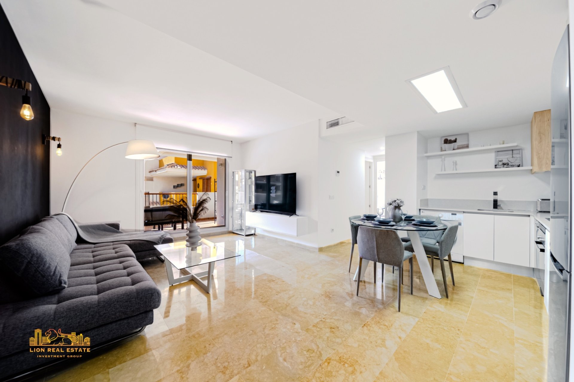 Resale - Apartment / flat - Punta Prima