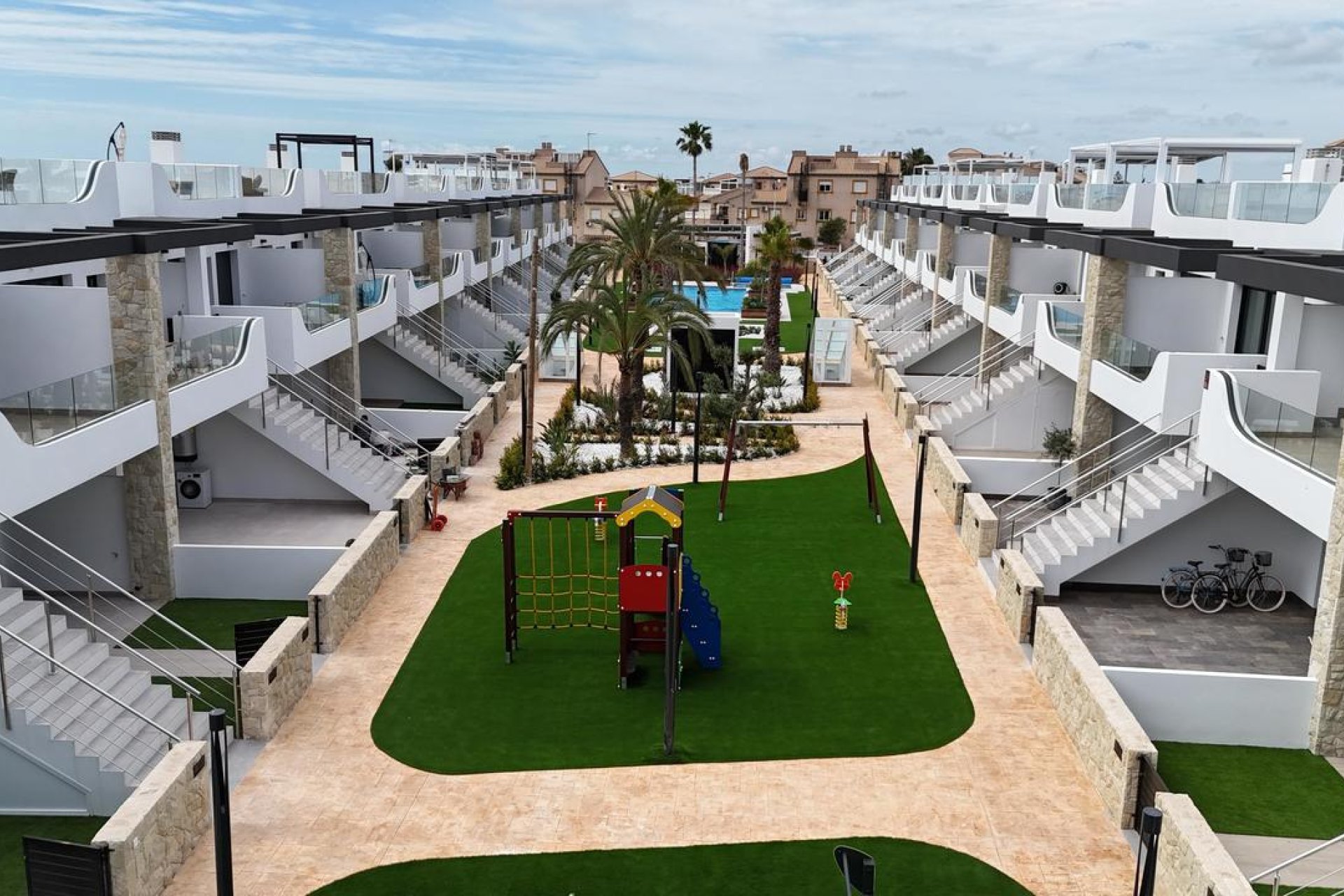 Resale - Apartment / flat - Punta Prima