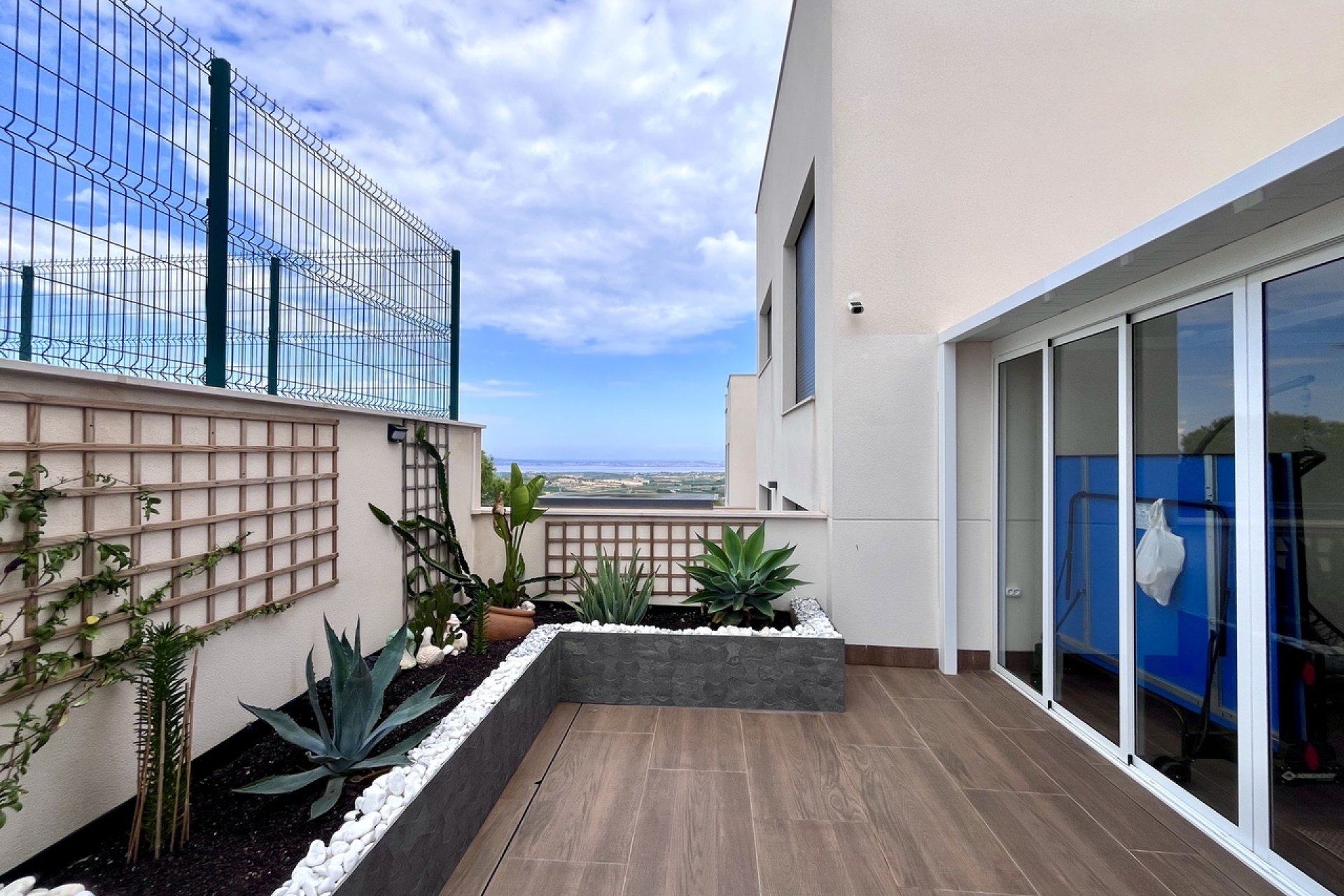 Resale - Apartment / flat - San Miguel de Salinas