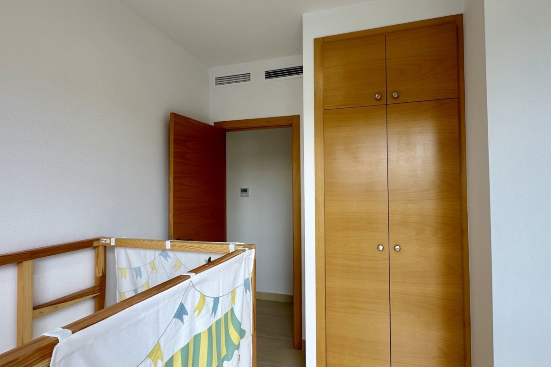 Resale - Apartment / flat - San Miguel de Salinas