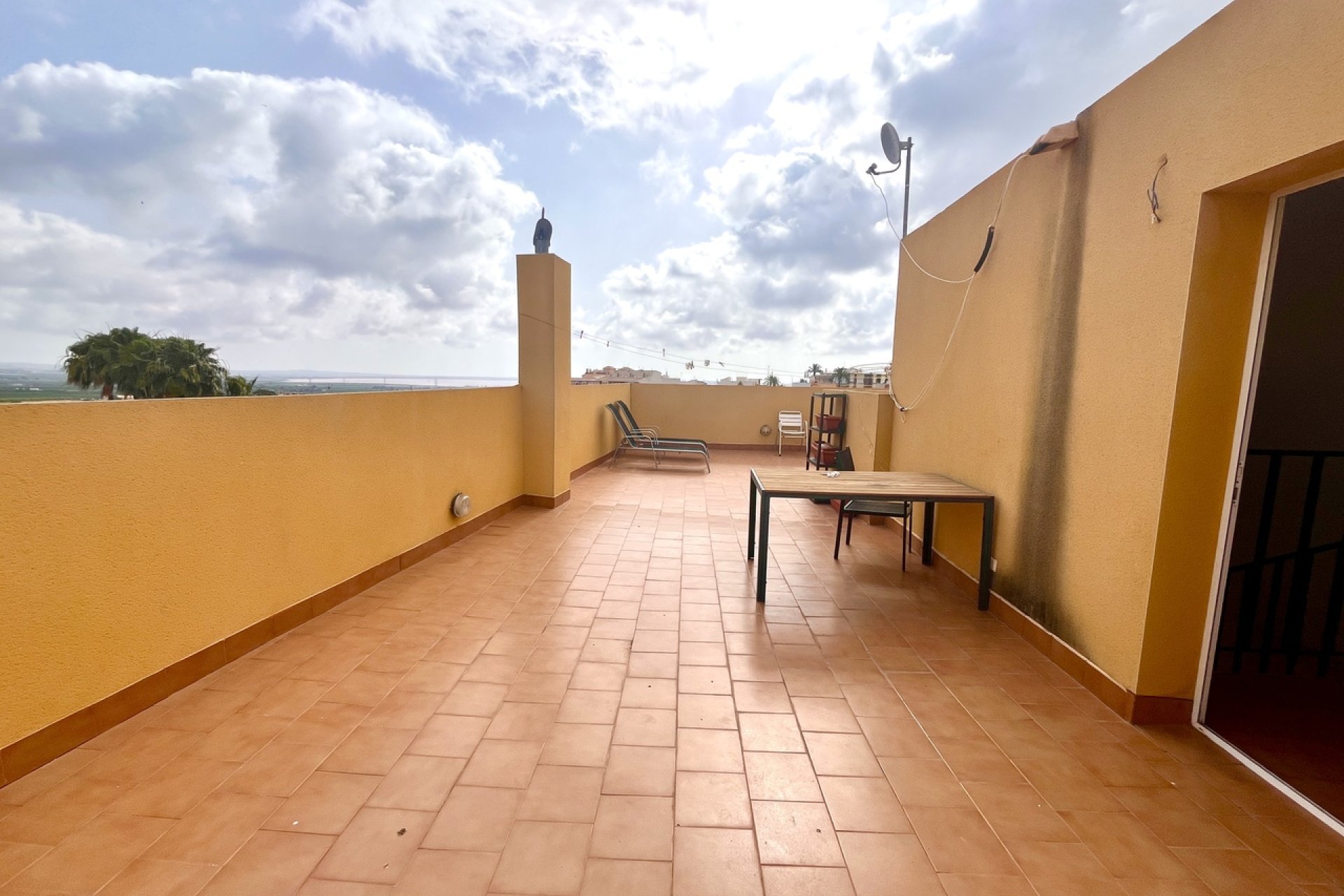 Resale - Apartment / flat - San Miguel de Salinas