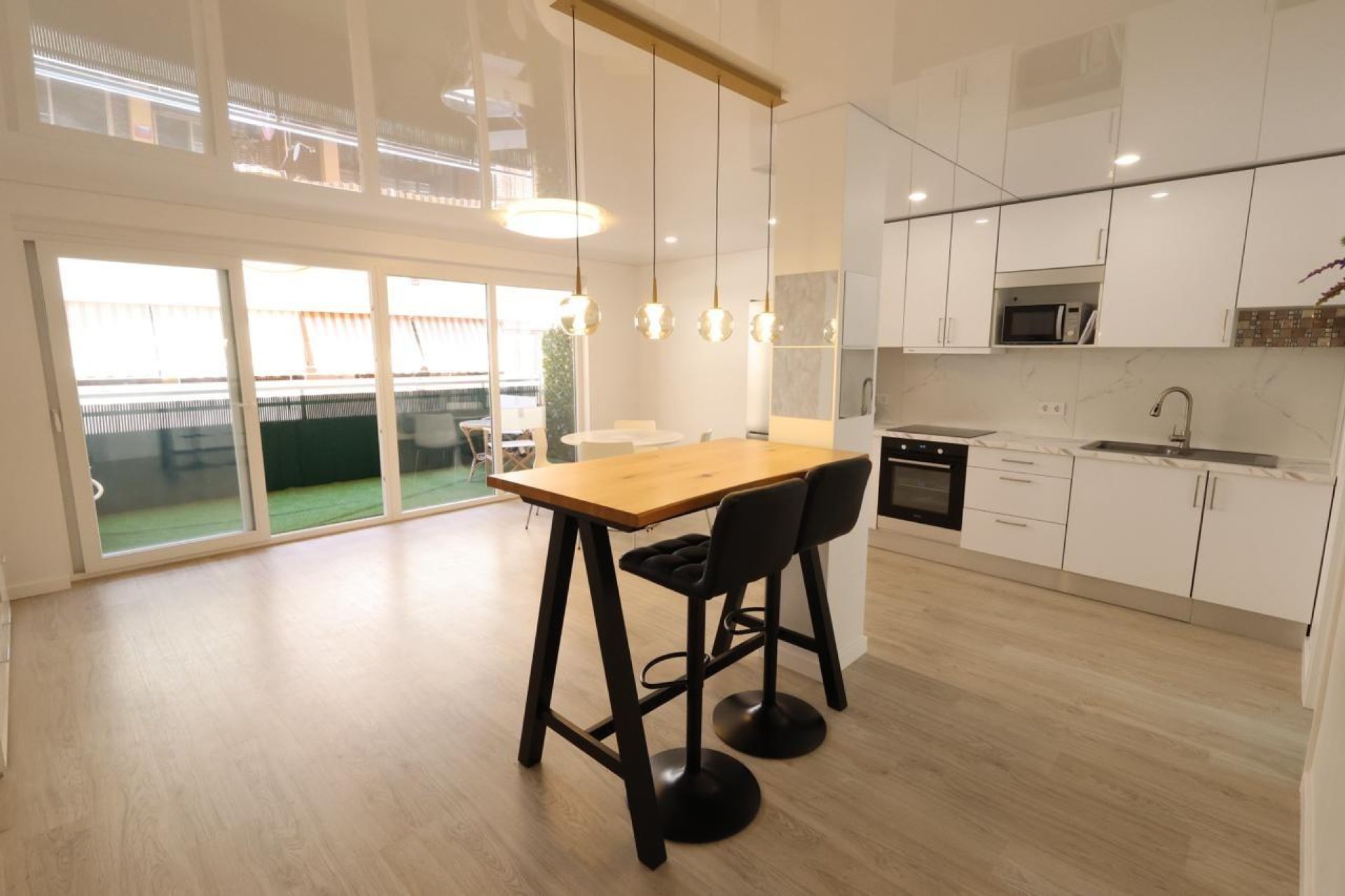 Resale - Apartment / flat - Torrevieja - Acequion