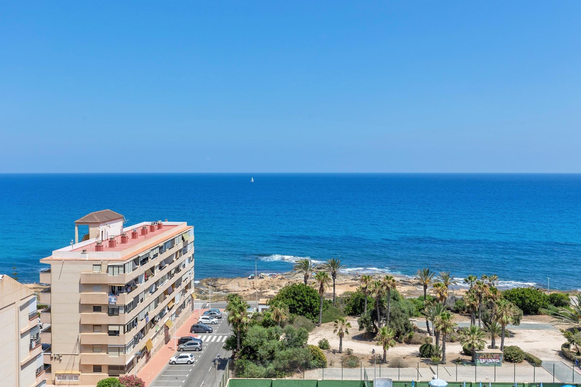 Resale - Apartment / flat - Torrevieja - Cabo Cervera