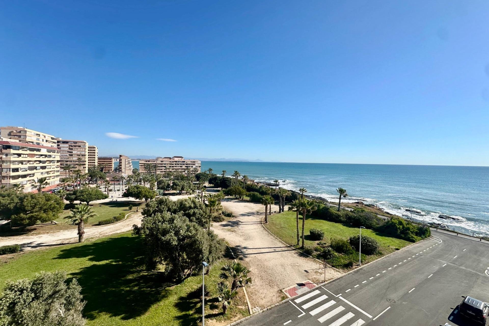 Resale - Apartment / flat - Torrevieja - Cabo Cervera