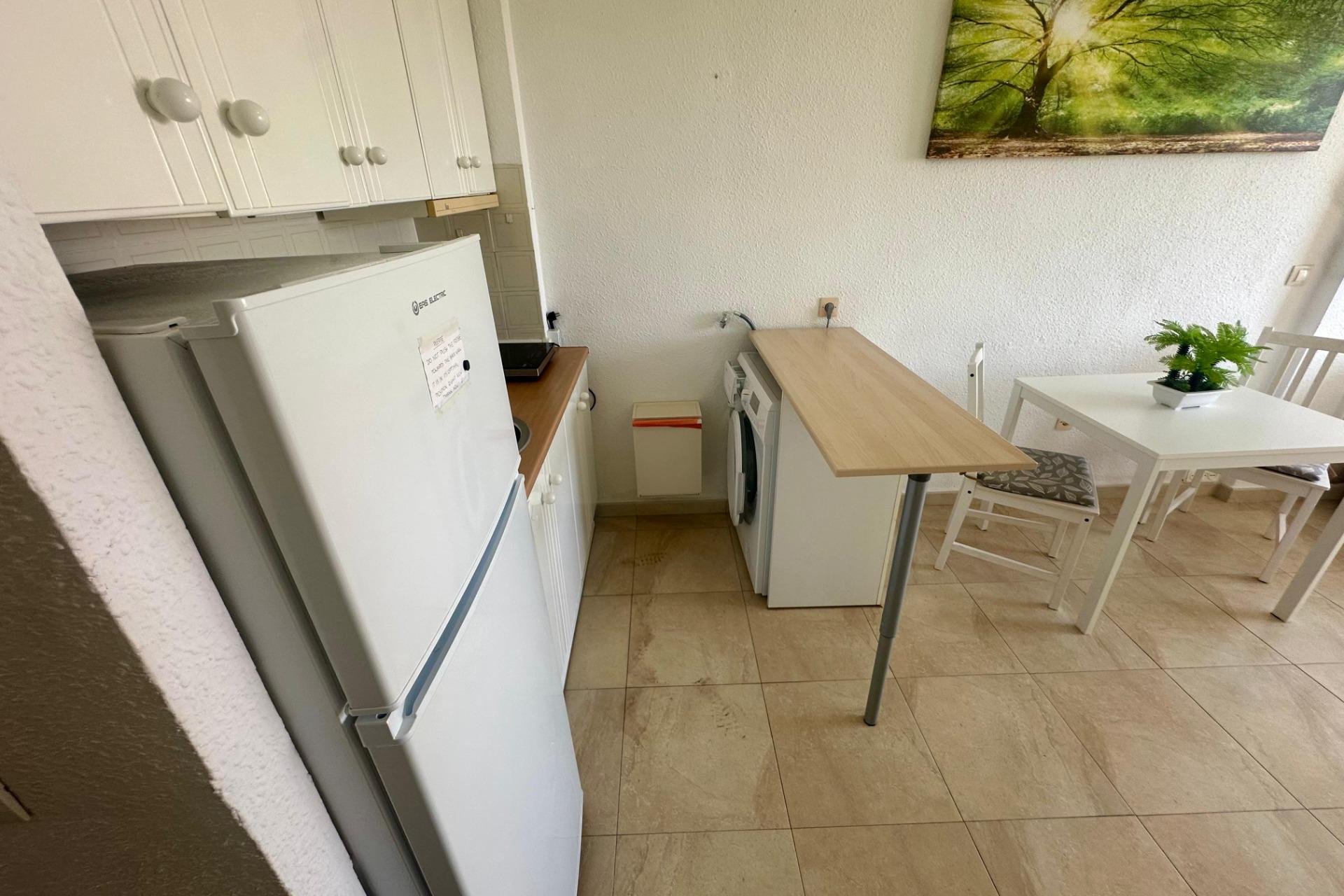 Resale - Apartment / flat - Torrevieja - Cabo Cervera