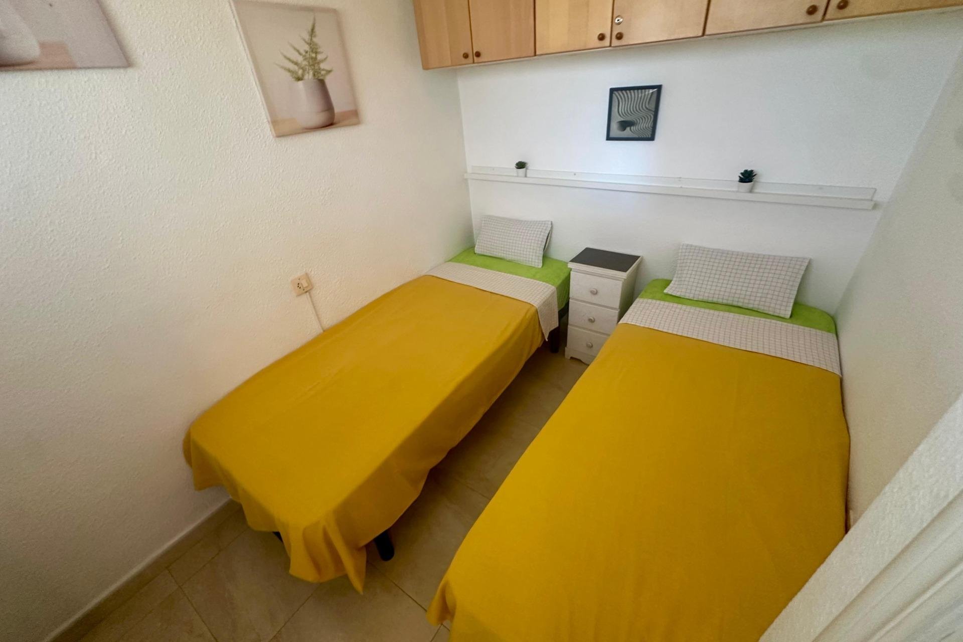 Resale - Apartment / flat - Torrevieja - Cabo Cervera