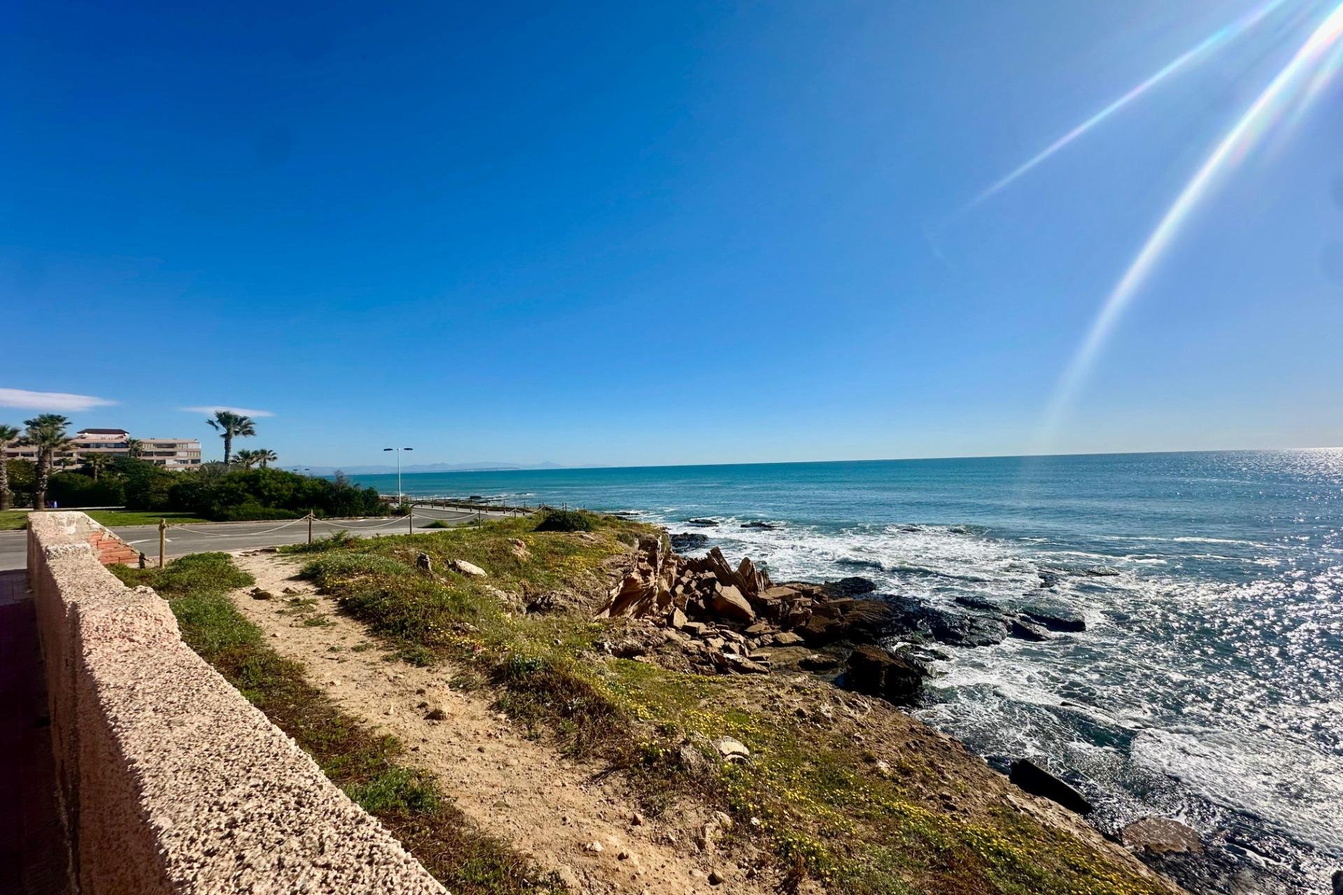 Resale - Apartment / flat - Torrevieja - Cabo Cervera