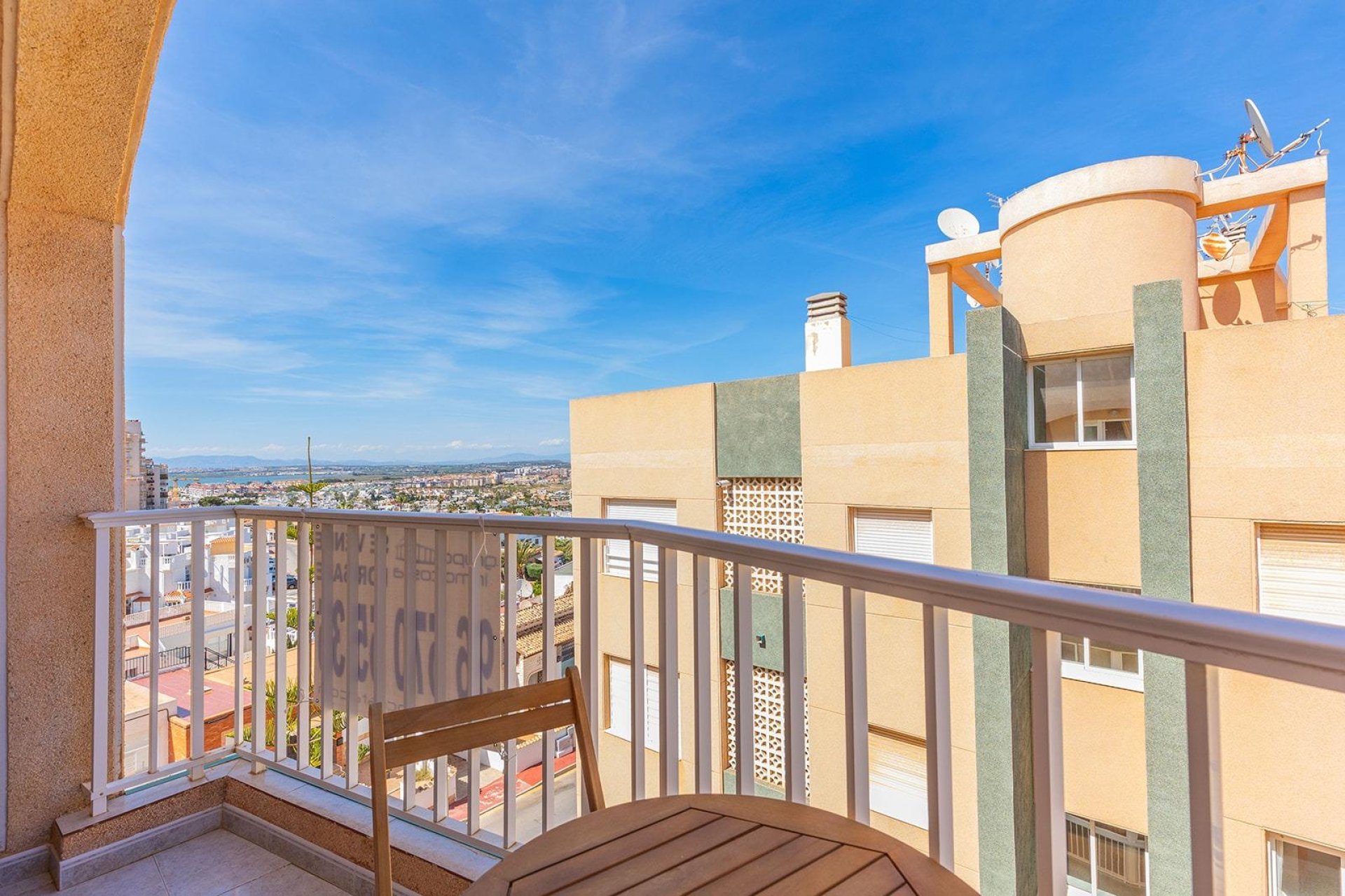 Resale - Apartment / flat - Torrevieja - Cabo Cervera