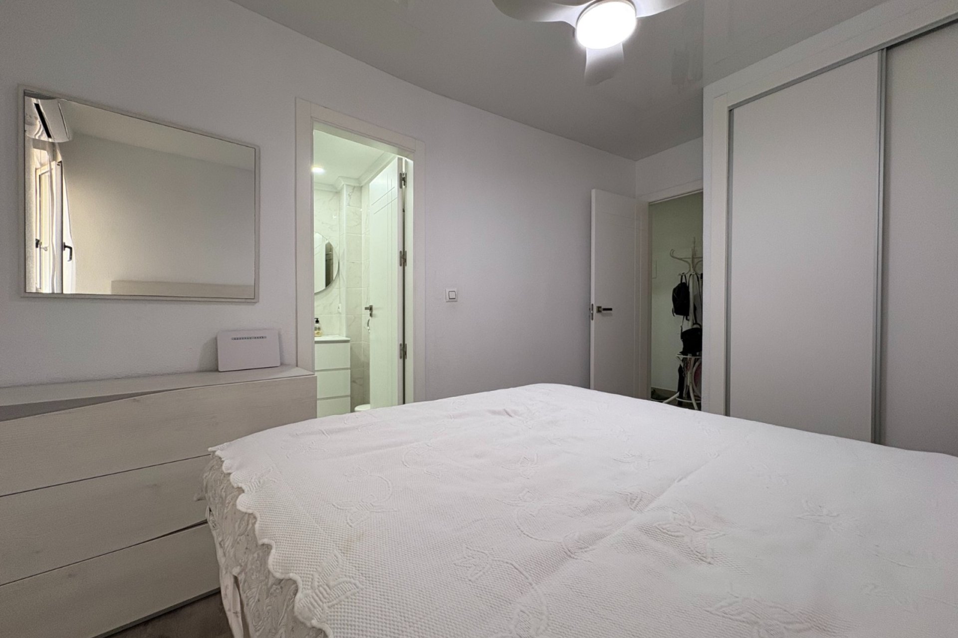 Resale - Apartment / flat - Torrevieja - Center
