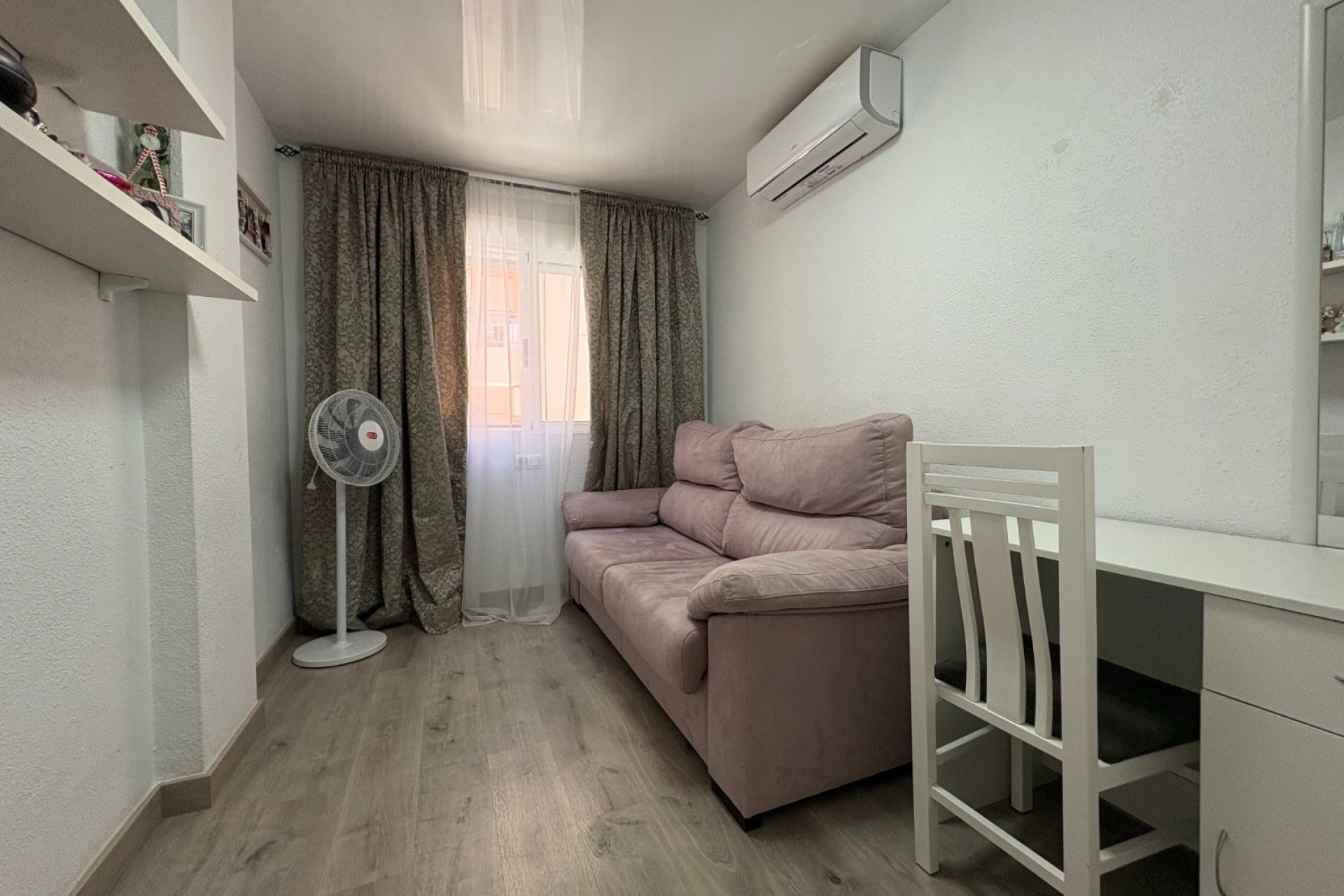 Resale - Apartment / flat - Torrevieja - Center
