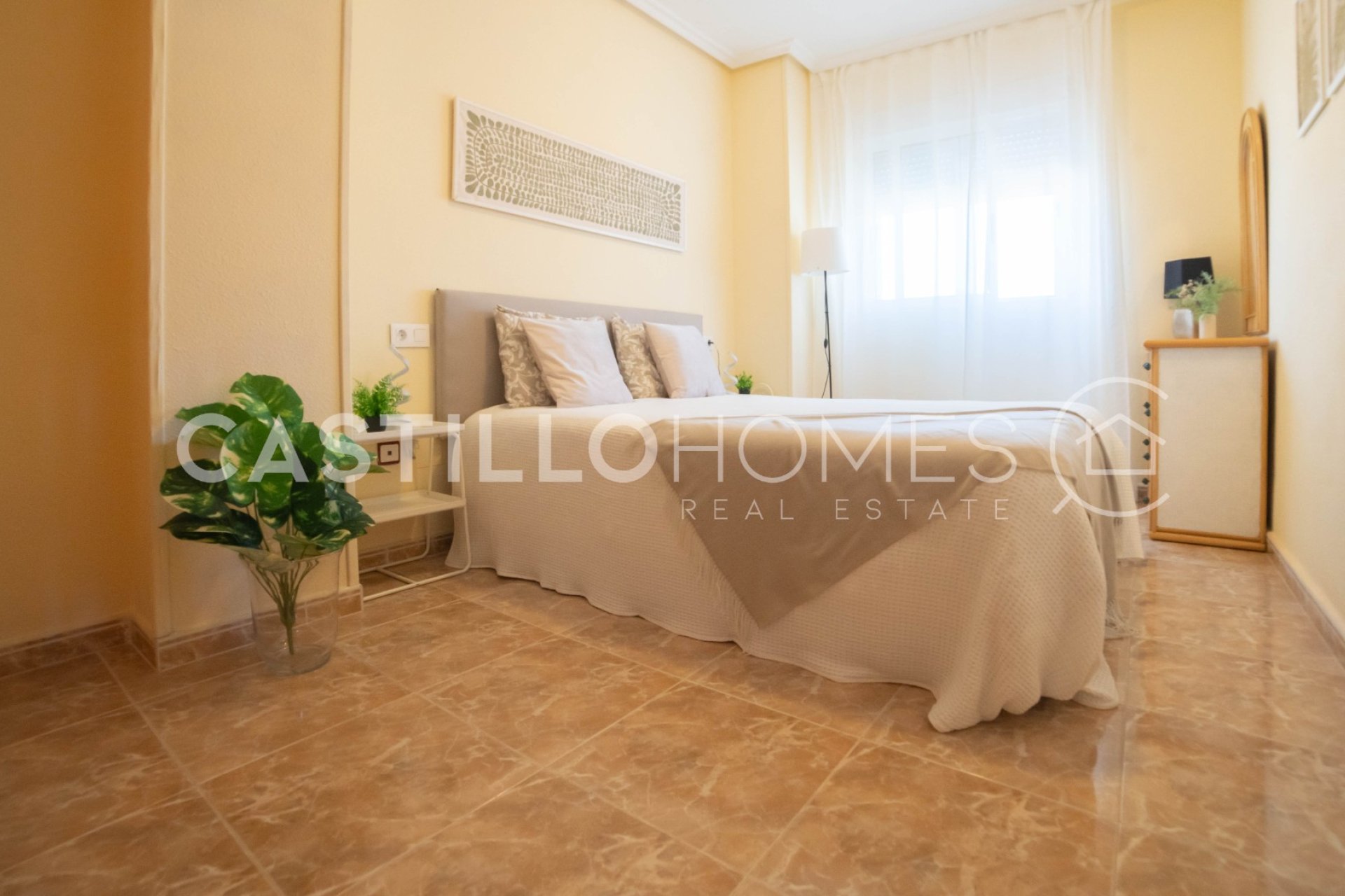 Resale - Apartment / flat - Torrevieja - Centro