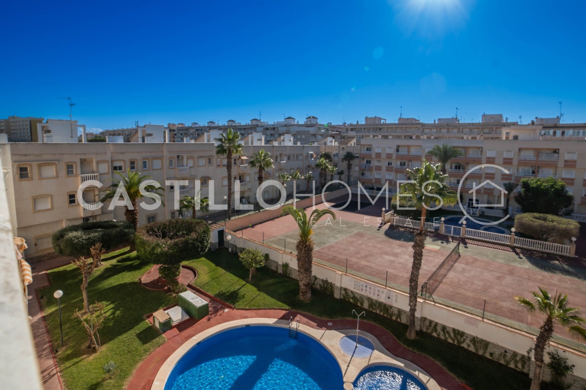 Resale - Apartment / flat - Torrevieja - Centro