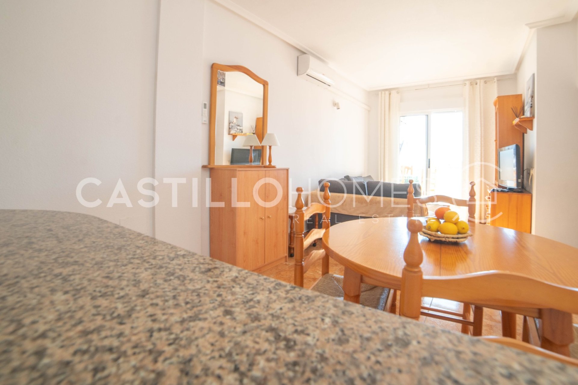 Resale - Apartment / flat - Torrevieja - Centro