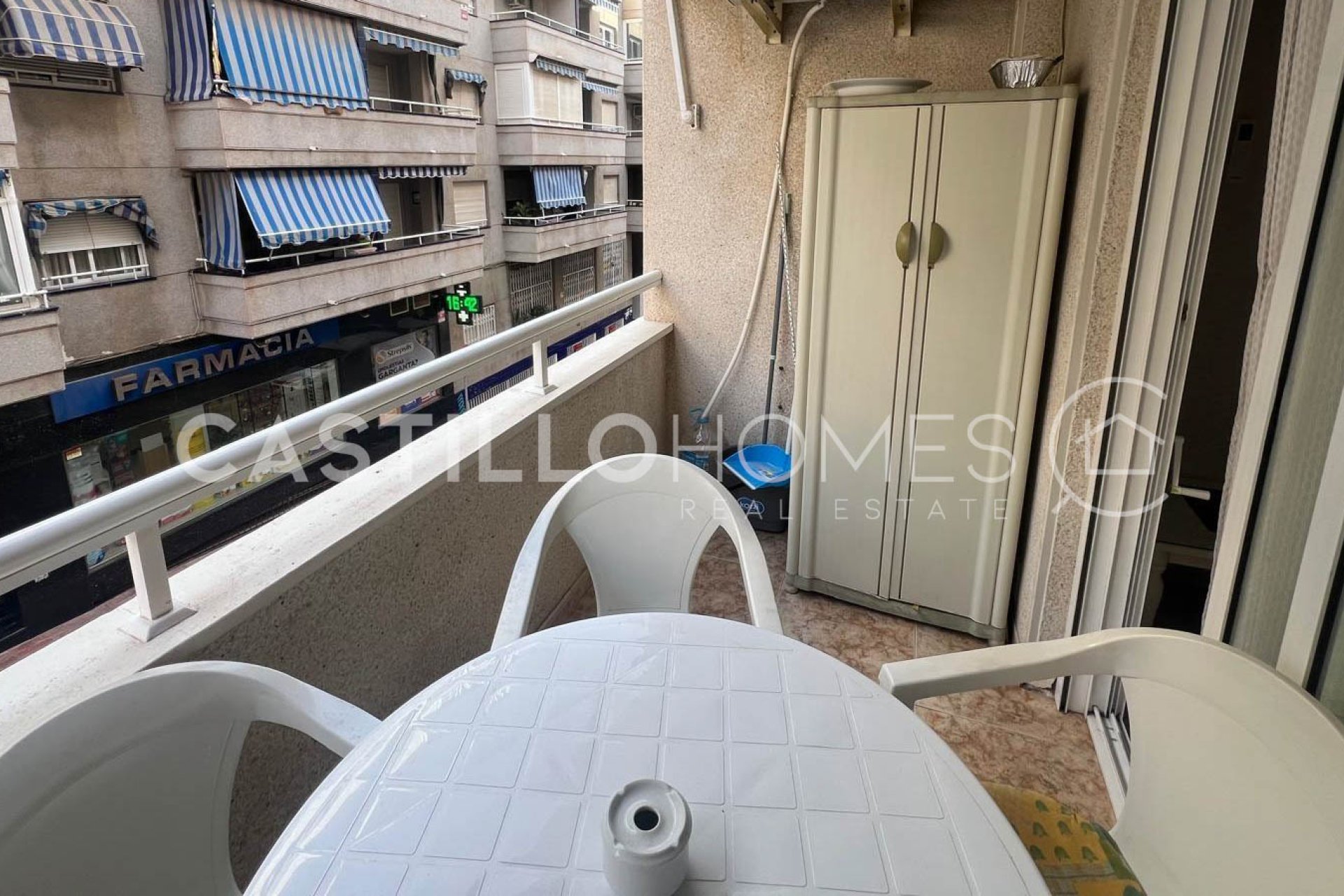 Resale - Apartment / flat - Torrevieja - Centro