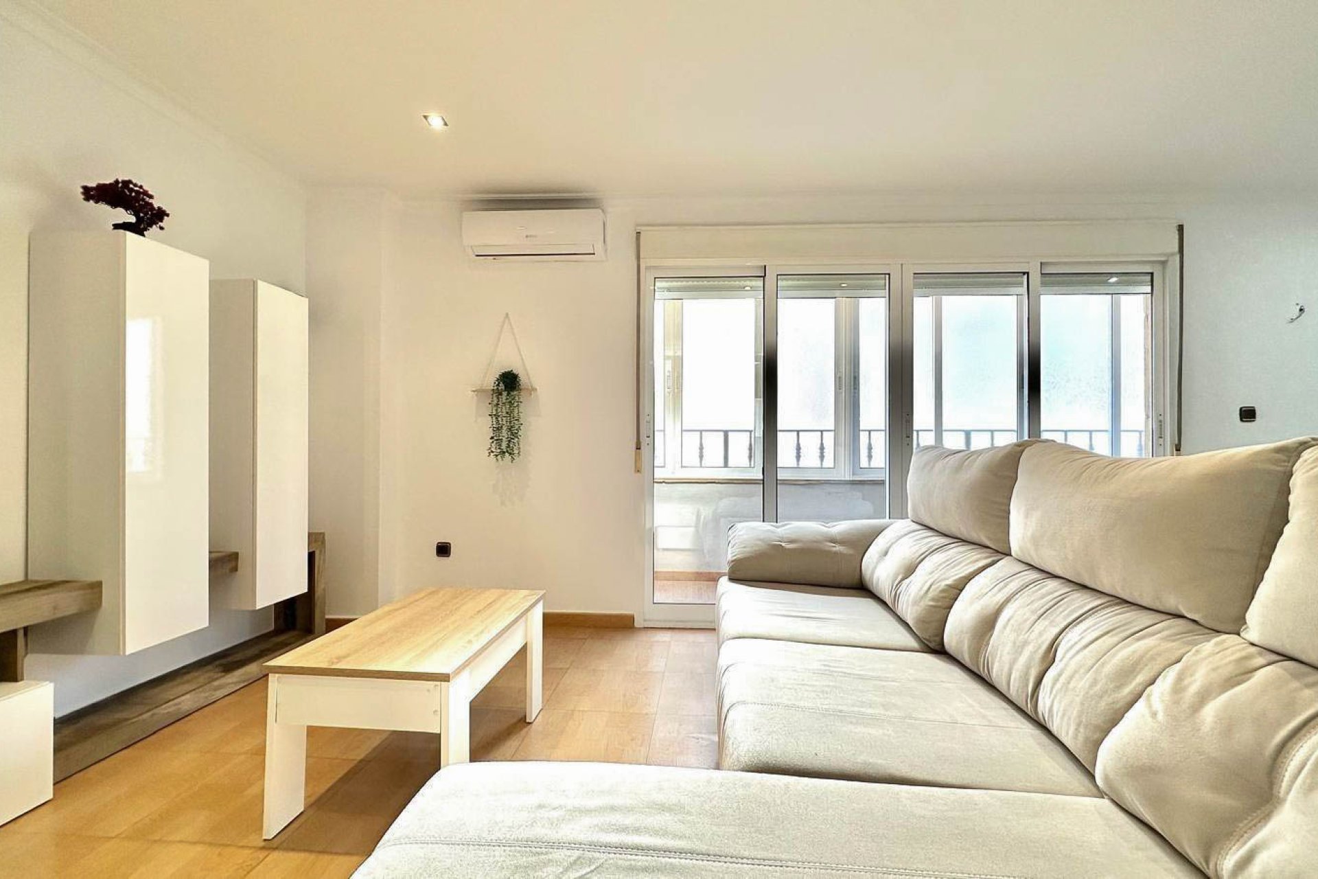 Resale - Apartment / flat - Torrevieja - Centro