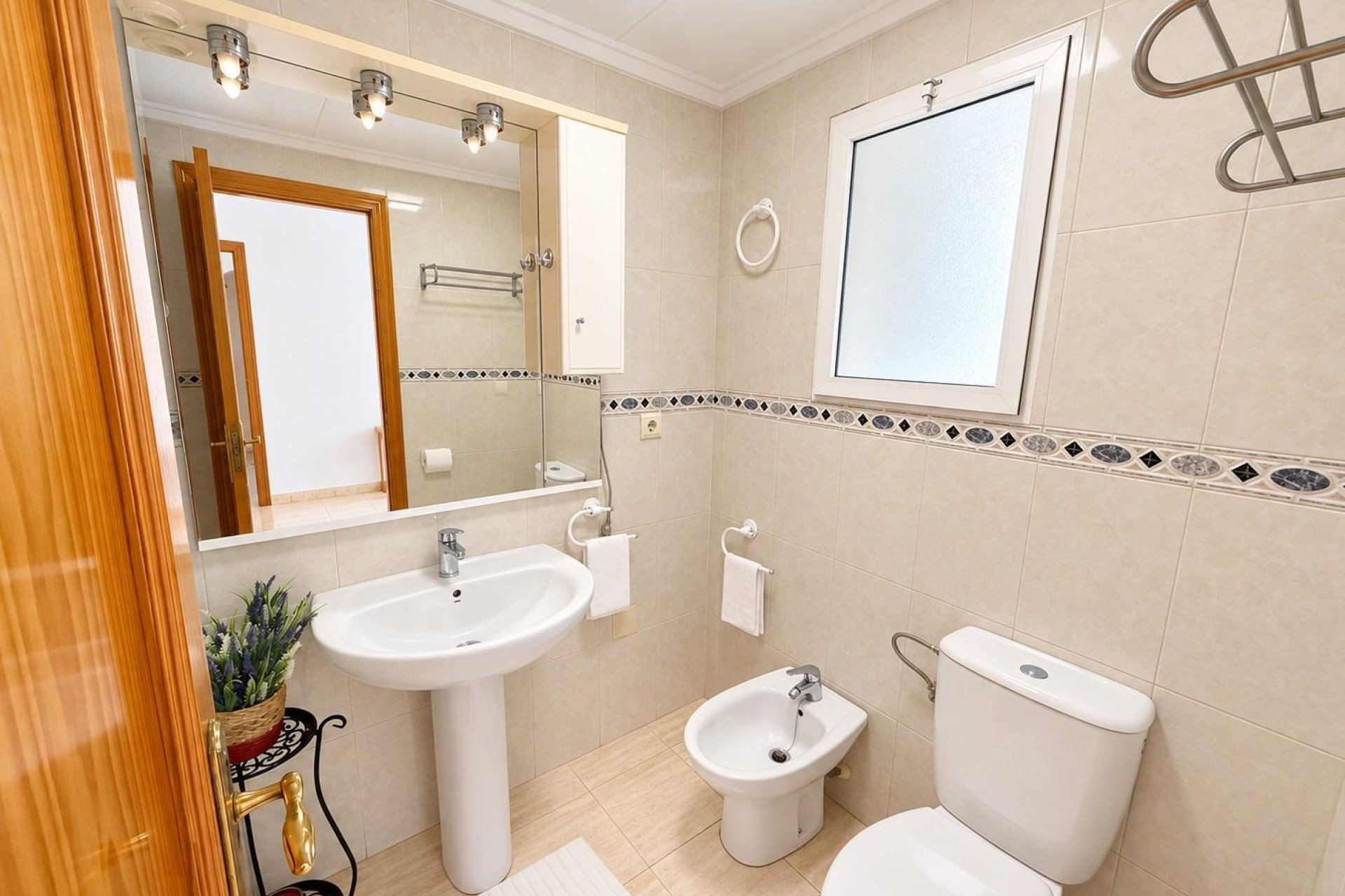 Resale - Apartment / flat - Torrevieja - Centro