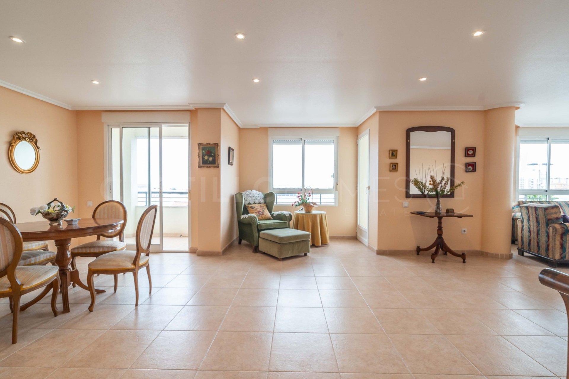 Resale - Apartment / flat - Torrevieja - Centro