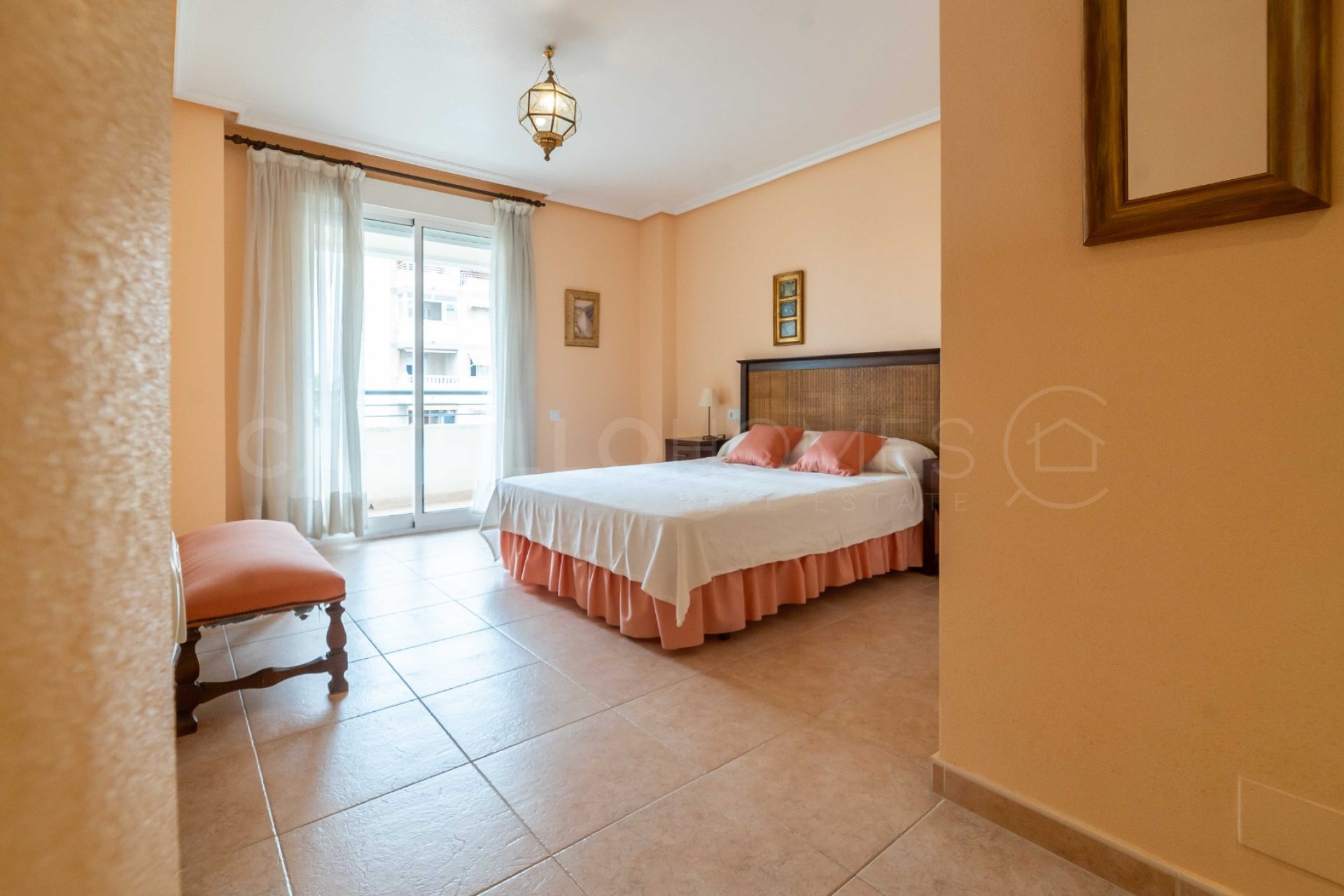Resale - Apartment / flat - Torrevieja - Centro