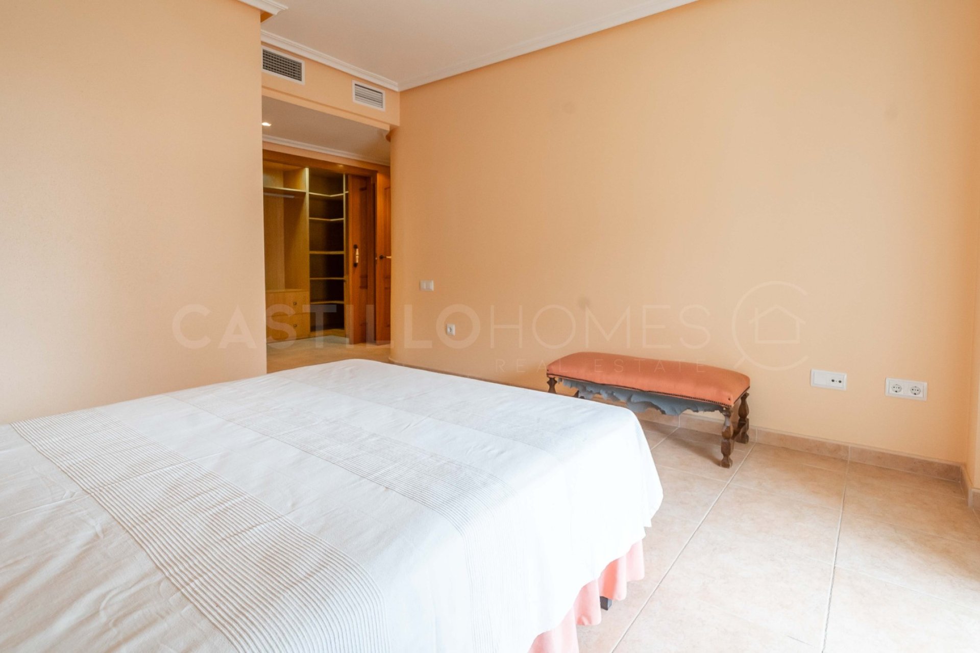 Resale - Apartment / flat - Torrevieja - Centro