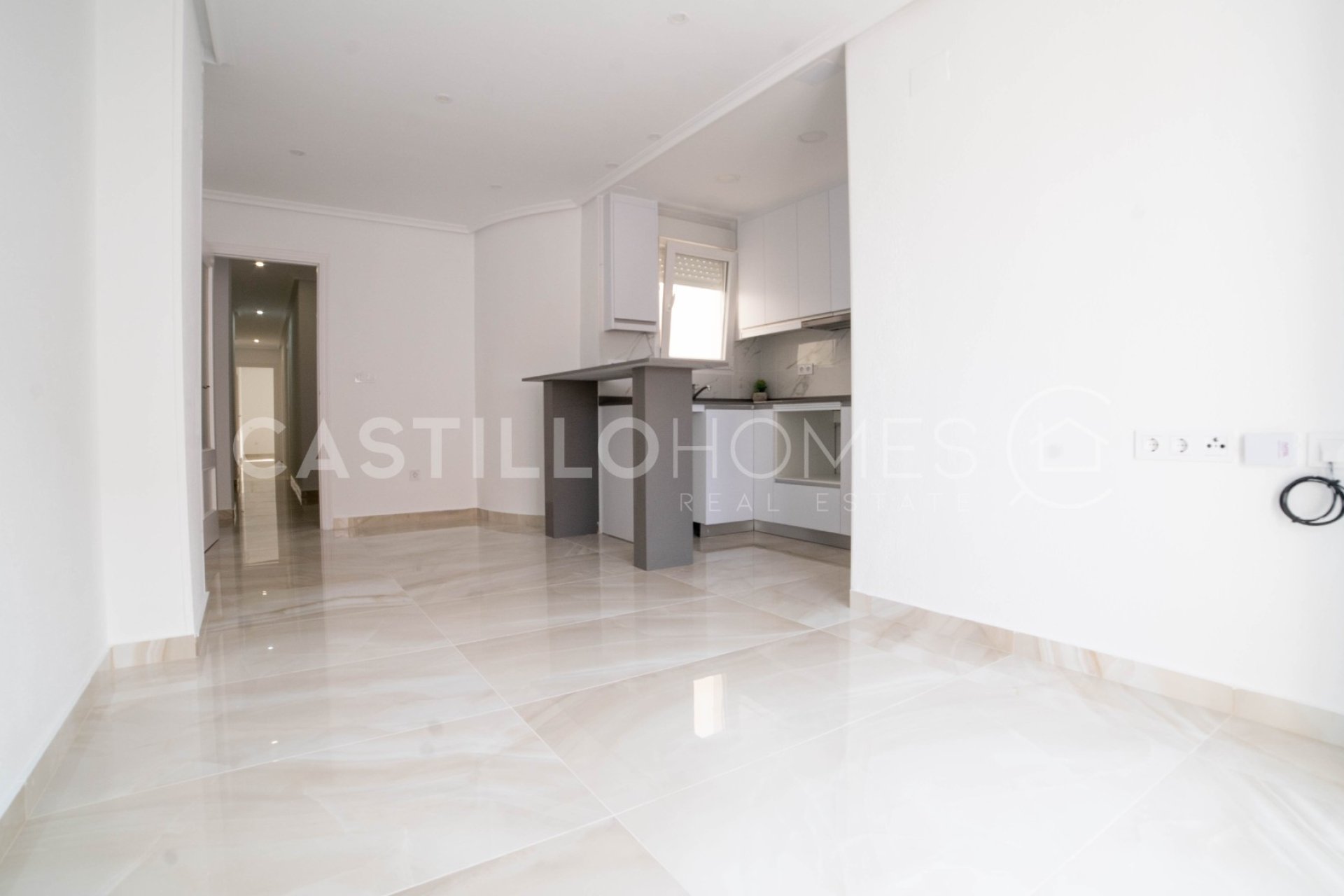 Resale - Apartment / flat - Torrevieja - Centro