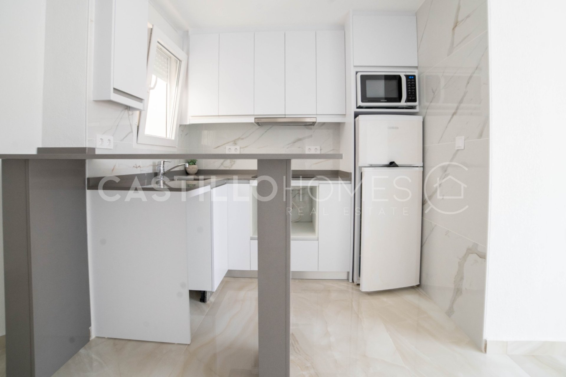 Resale - Apartment / flat - Torrevieja - Centro