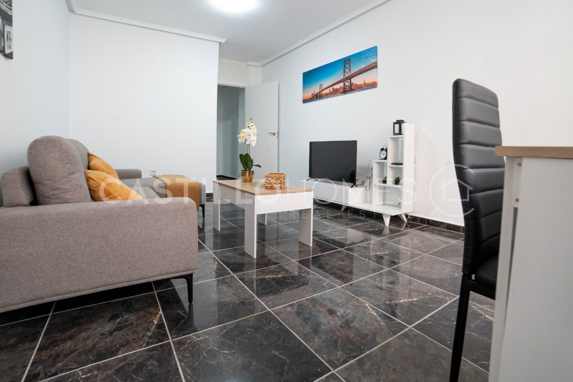 Resale - Apartment / flat - Torrevieja - Centro