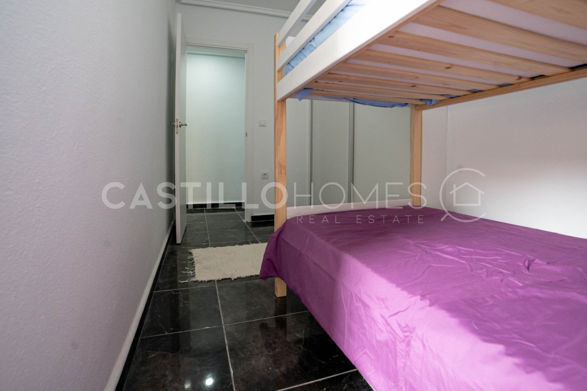 Resale - Apartment / flat - Torrevieja - Centro