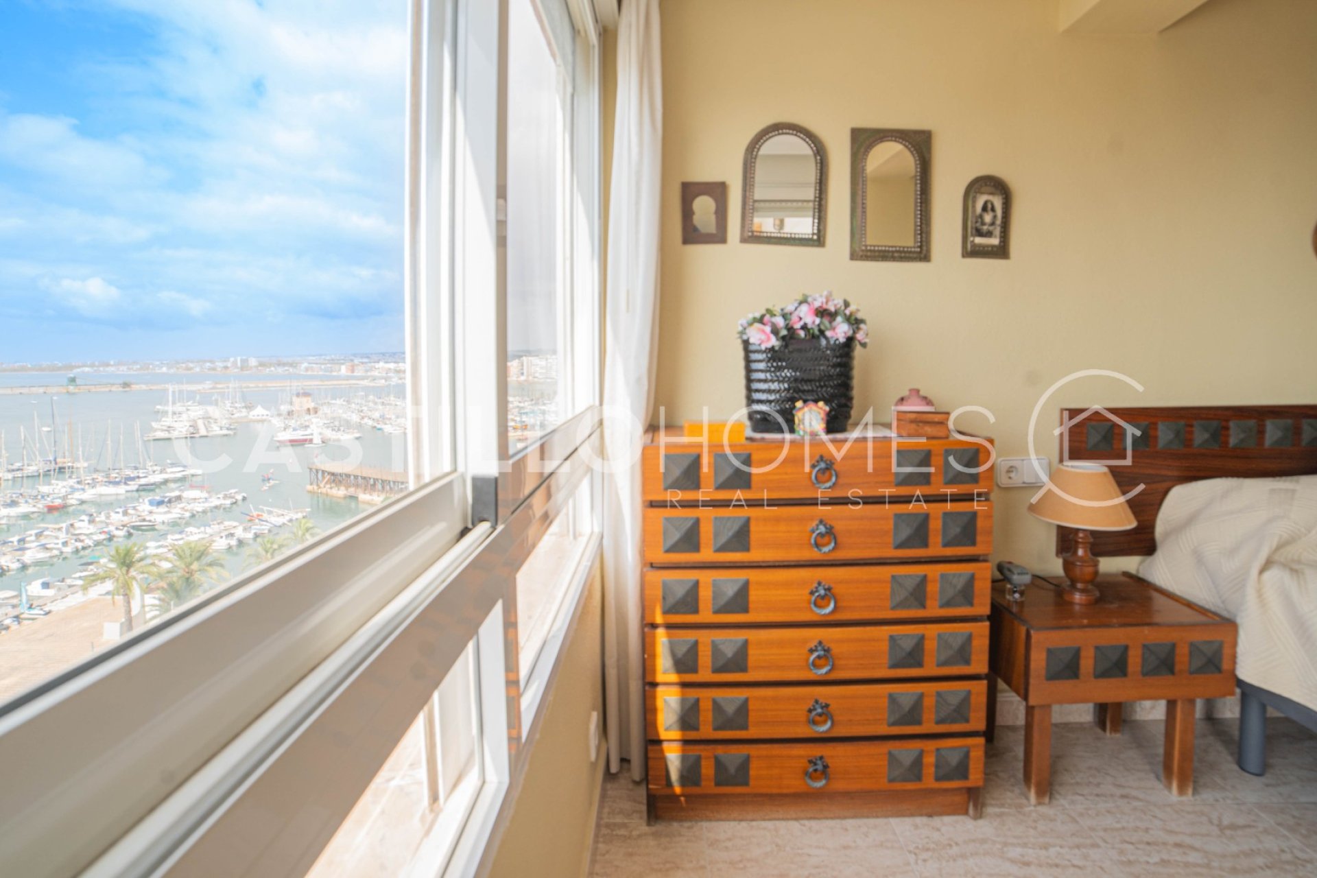 Resale - Apartment / flat - Torrevieja - Centro