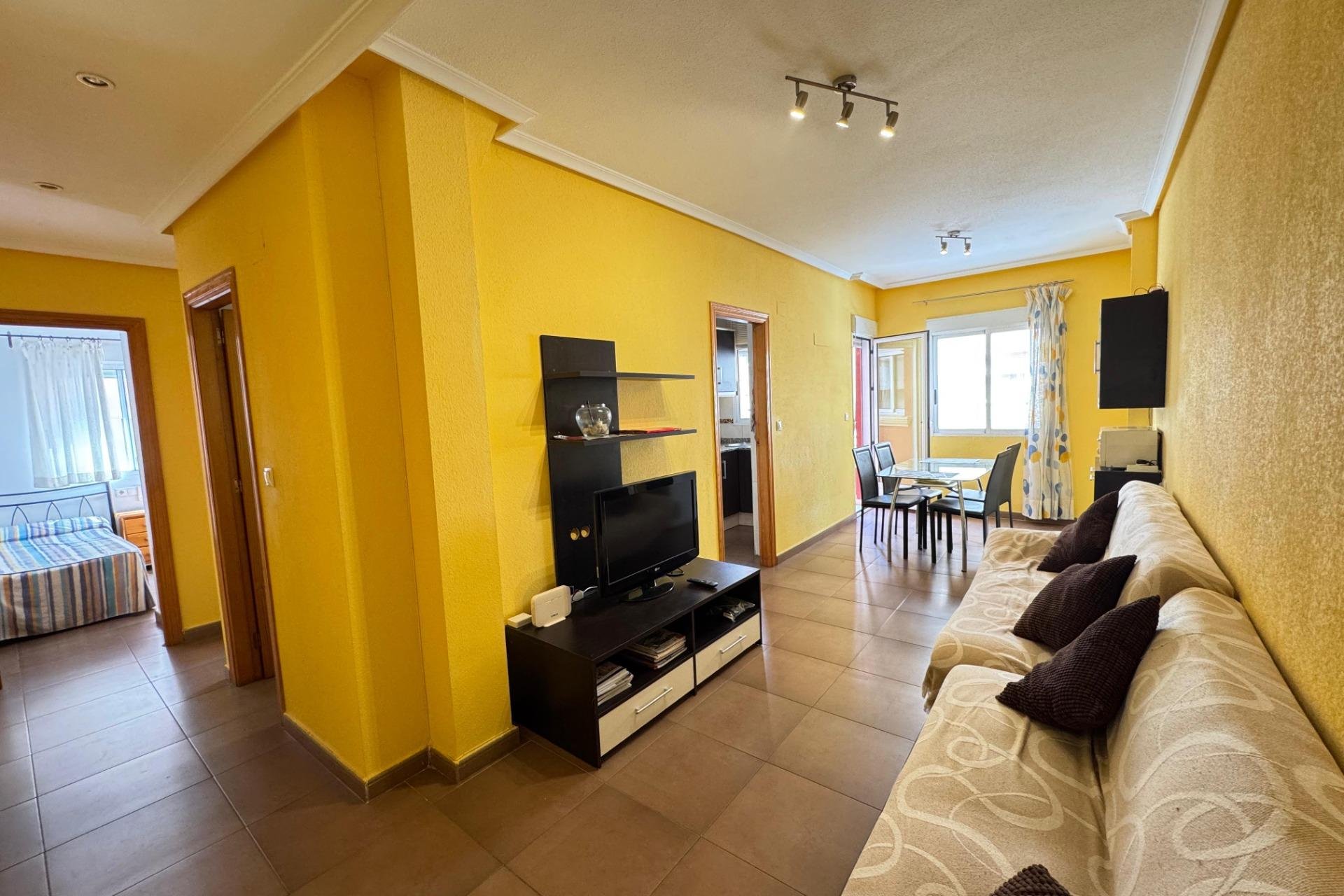 Resale - Apartment / flat - Torrevieja - Centro