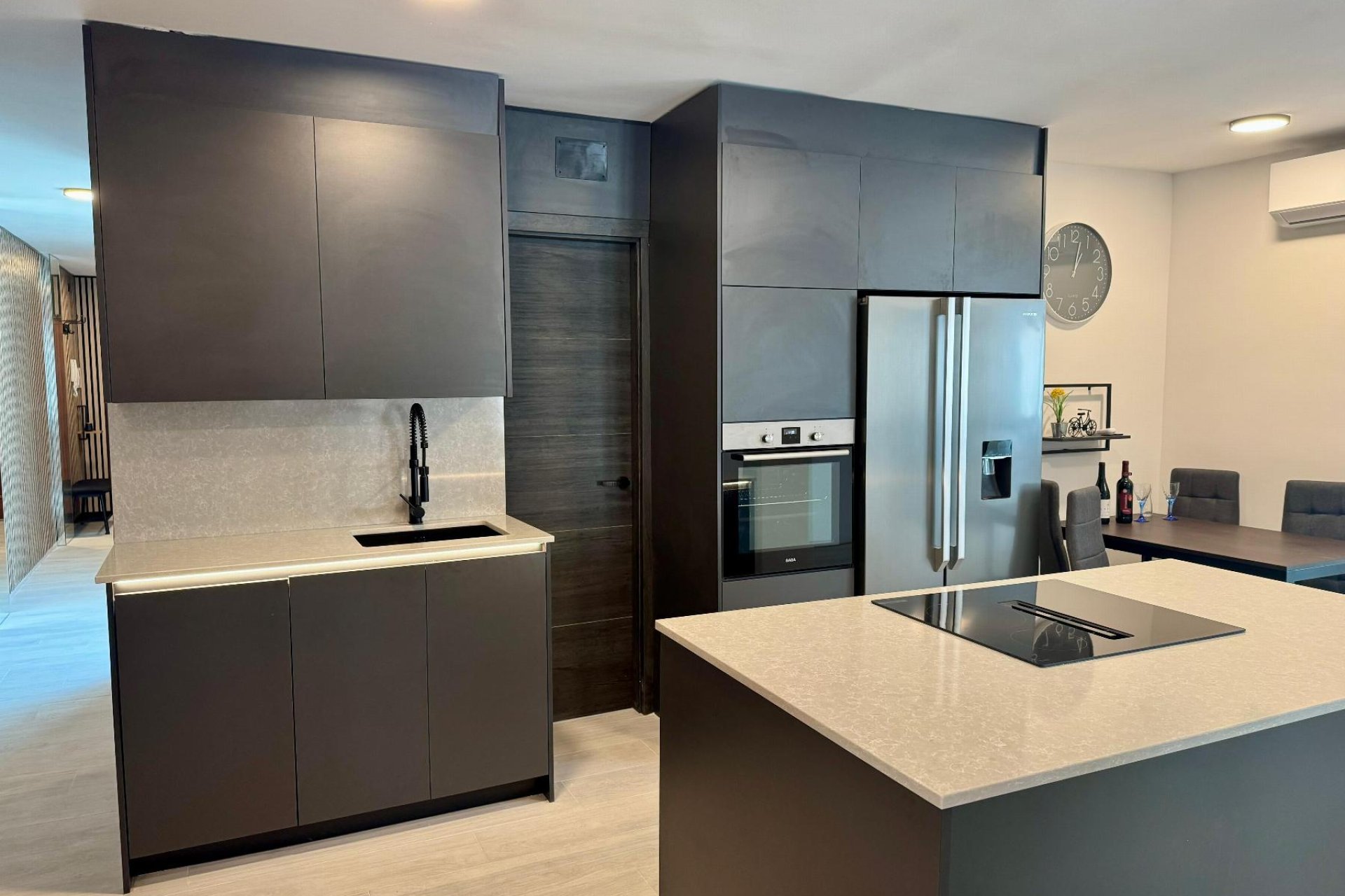 Resale - Apartment / flat - Torrevieja - CLUB NAUTICO TORREVIEJA