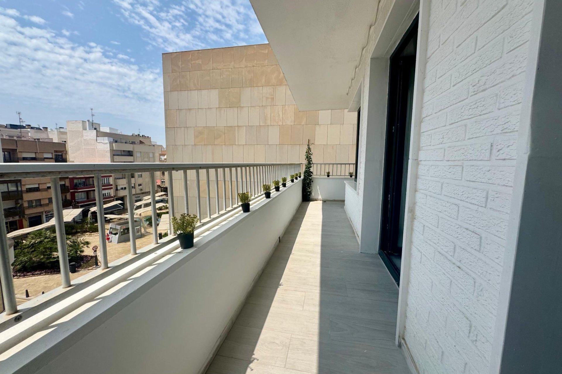 Resale - Apartment / flat - Torrevieja - CLUB NAUTICO TORREVIEJA
