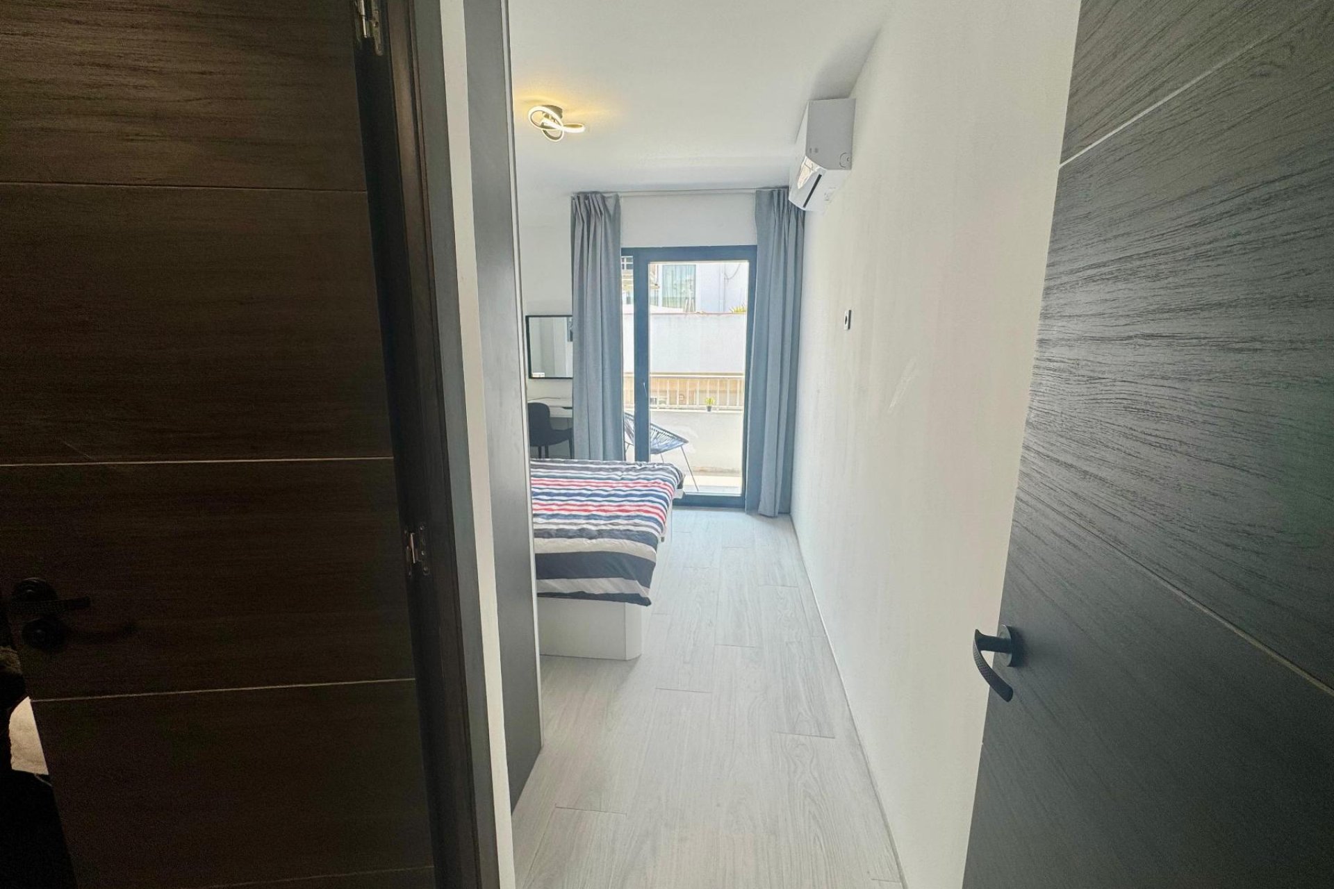 Resale - Apartment / flat - Torrevieja - CLUB NAUTICO TORREVIEJA