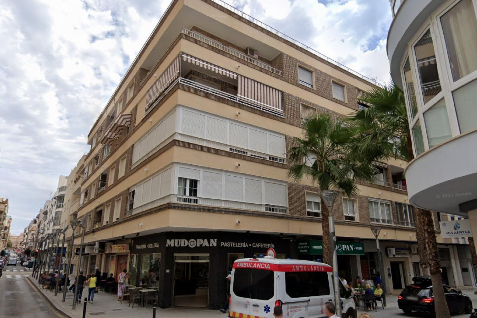 Resale - Apartment / flat - Torrevieja - CLUB NAUTICO TORREVIEJA