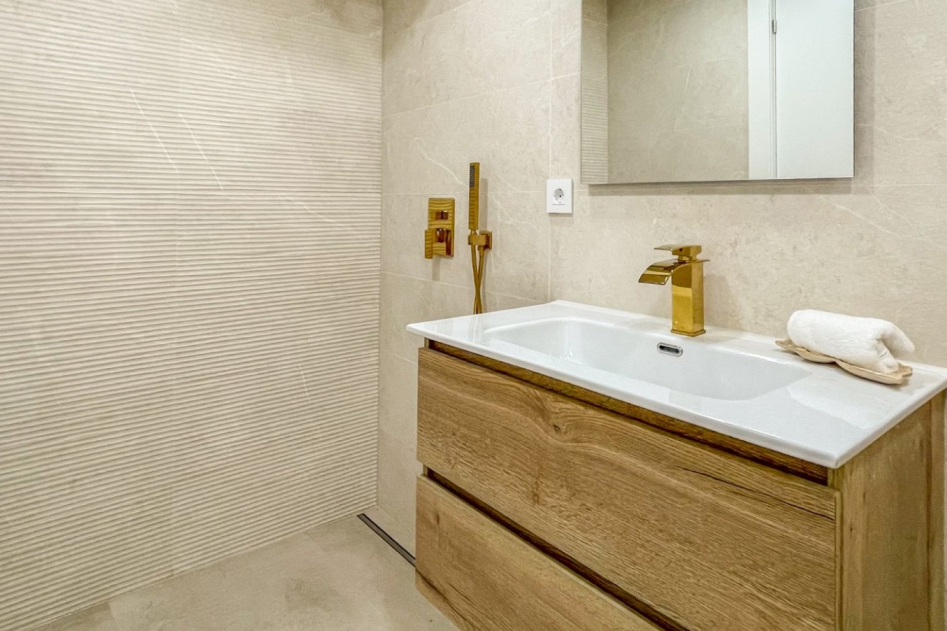 Resale - Apartment / flat - Torrevieja - El Acequión - Los Náufragos