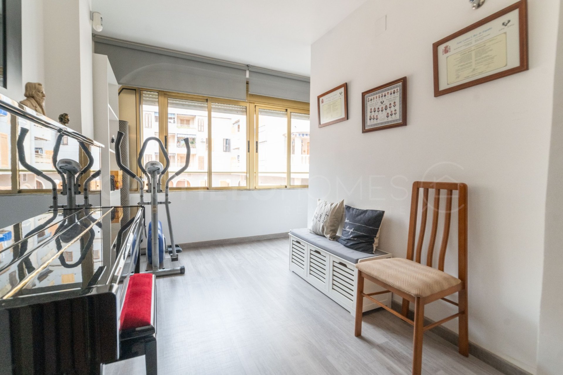 Resale - Apartment / flat - Torrevieja - El Acequión - Los Náufragos
