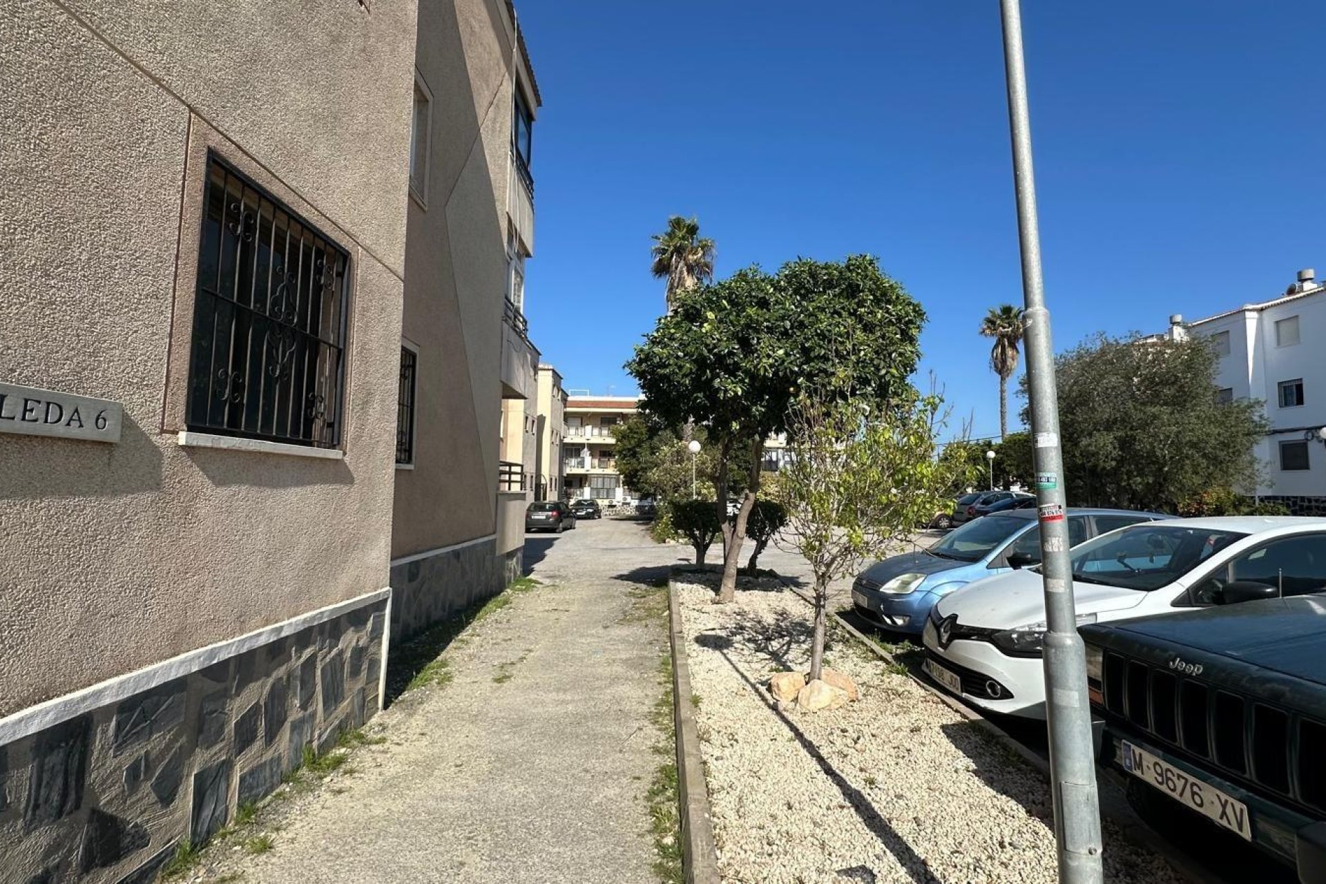 Resale - Apartment / flat - Torrevieja - El Chaparral