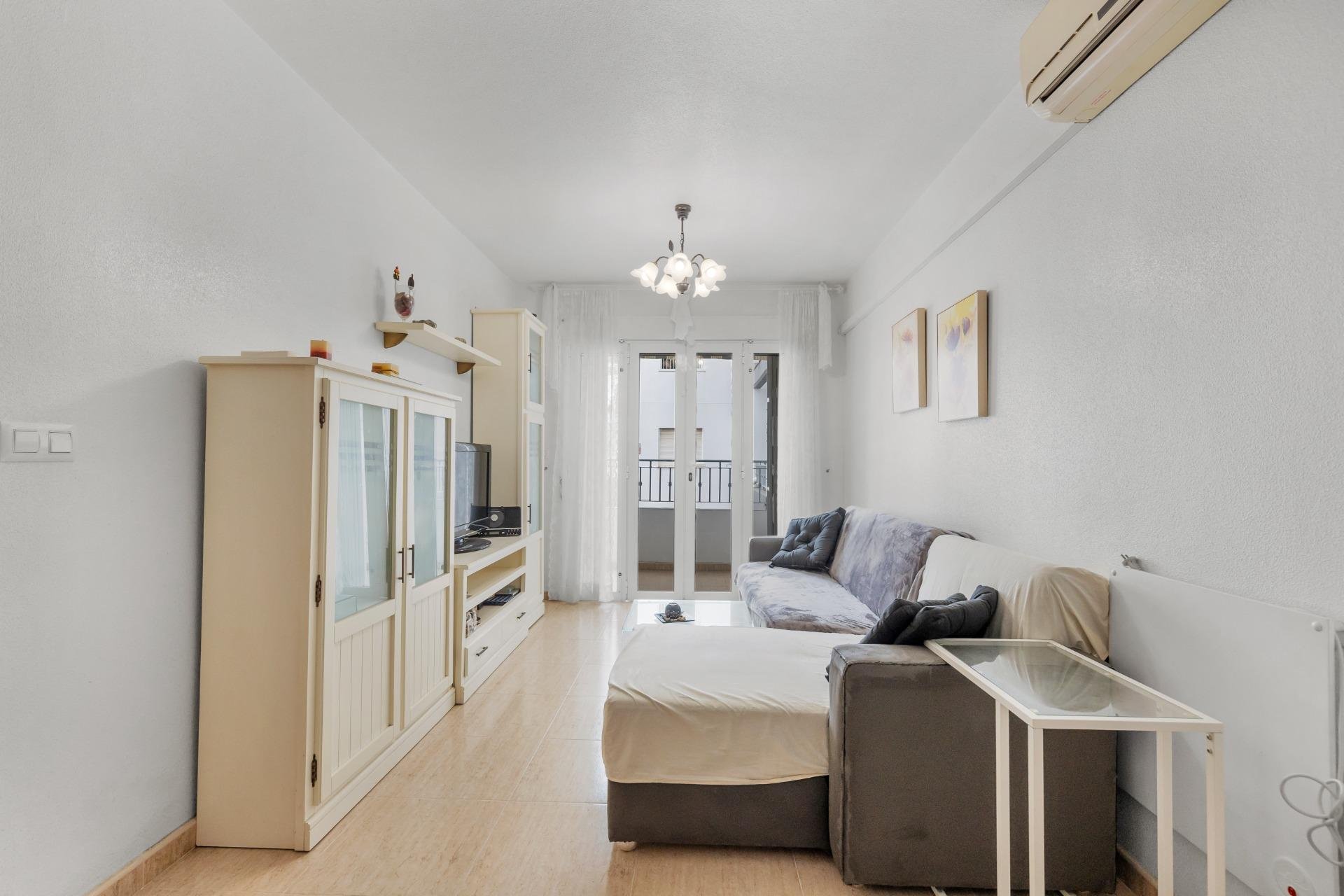 Resale - Apartment / flat - Torrevieja - El Molino