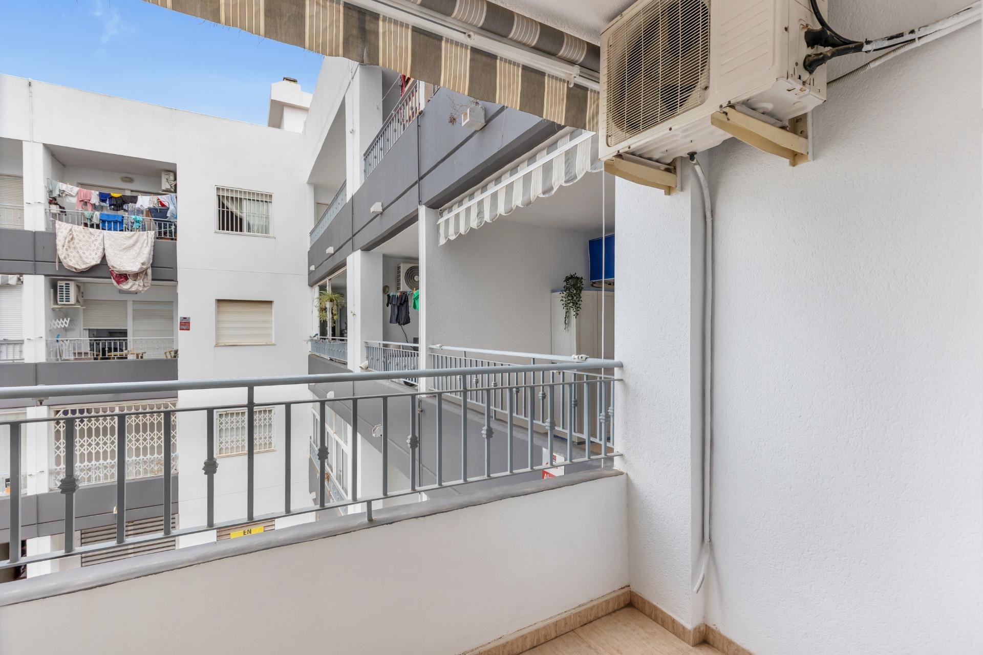 Resale - Apartment / flat - Torrevieja - El Molino