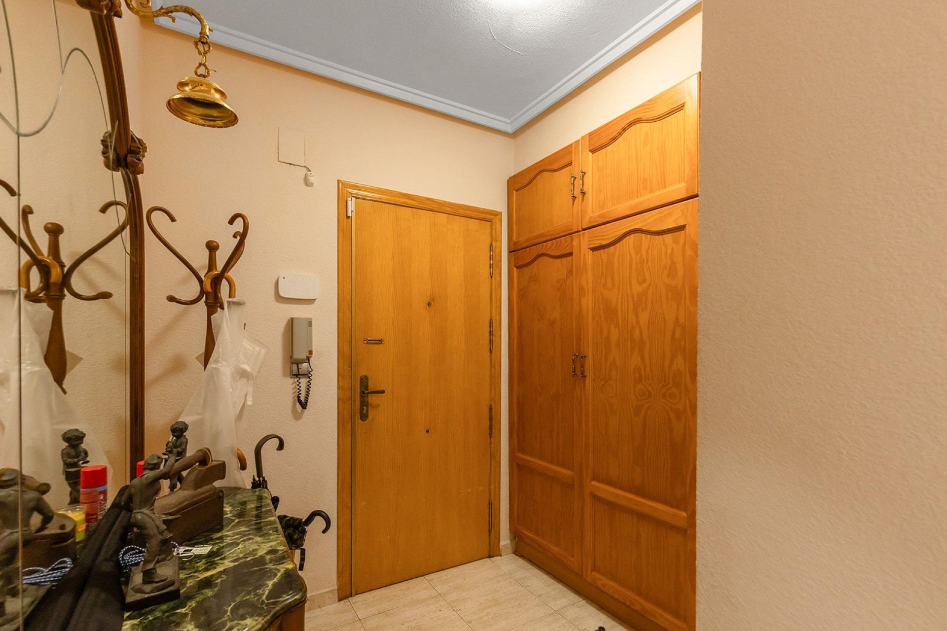 Resale - Apartment / flat - Torrevieja - Estacion de autobuses