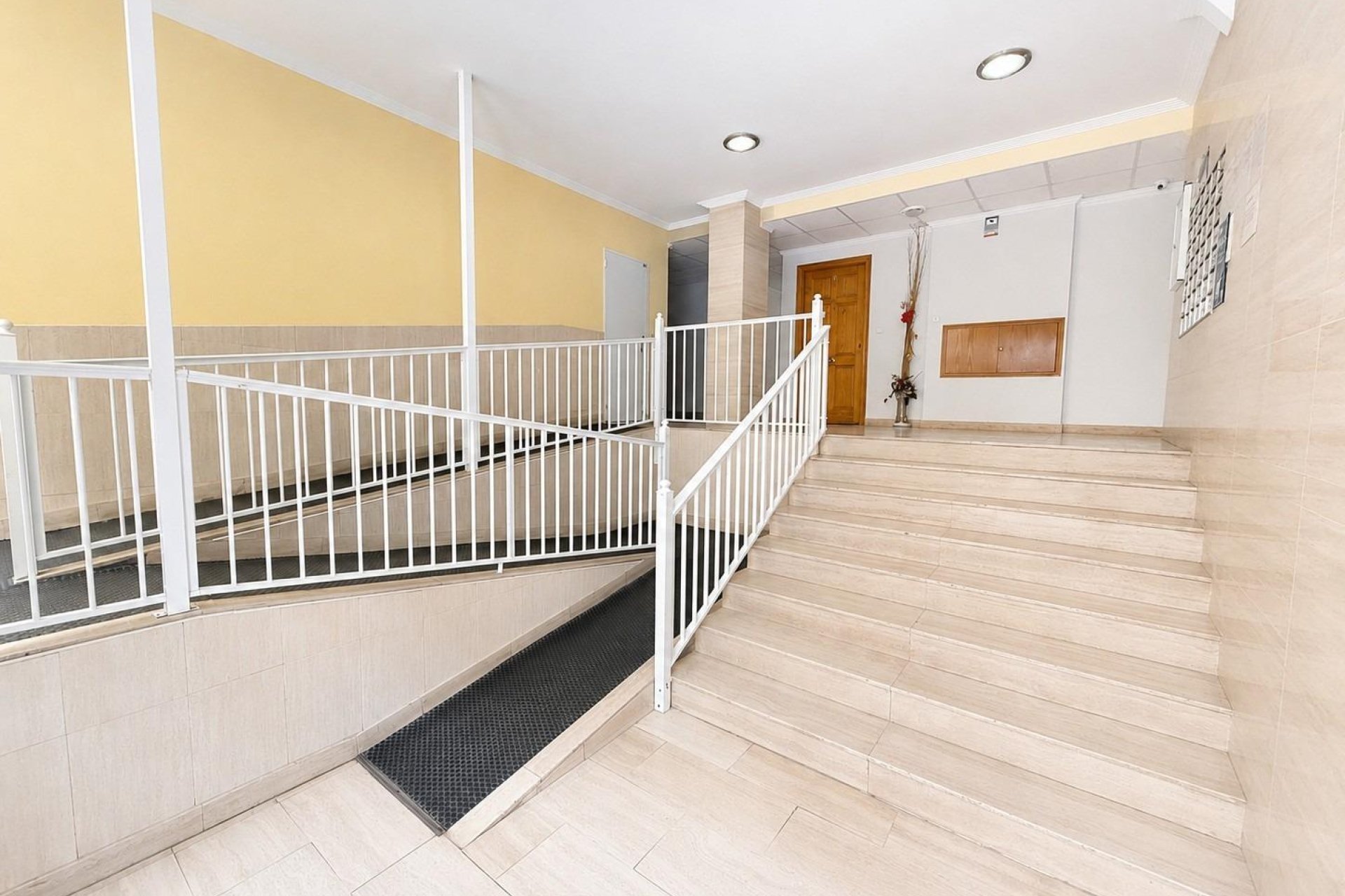 Resale - Apartment / flat - Torrevieja - Estacion de autobuses