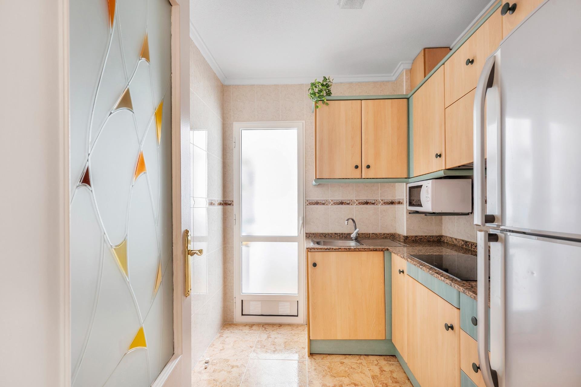 Resale - Apartment / flat - Torrevieja - Estacion de autobuses