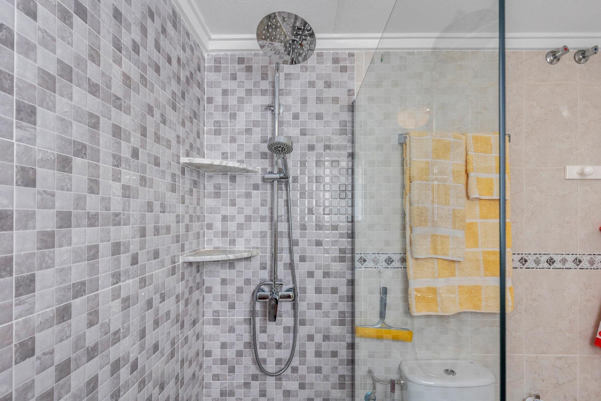 Resale - Apartment / flat - Torrevieja - Estacion de autobuses