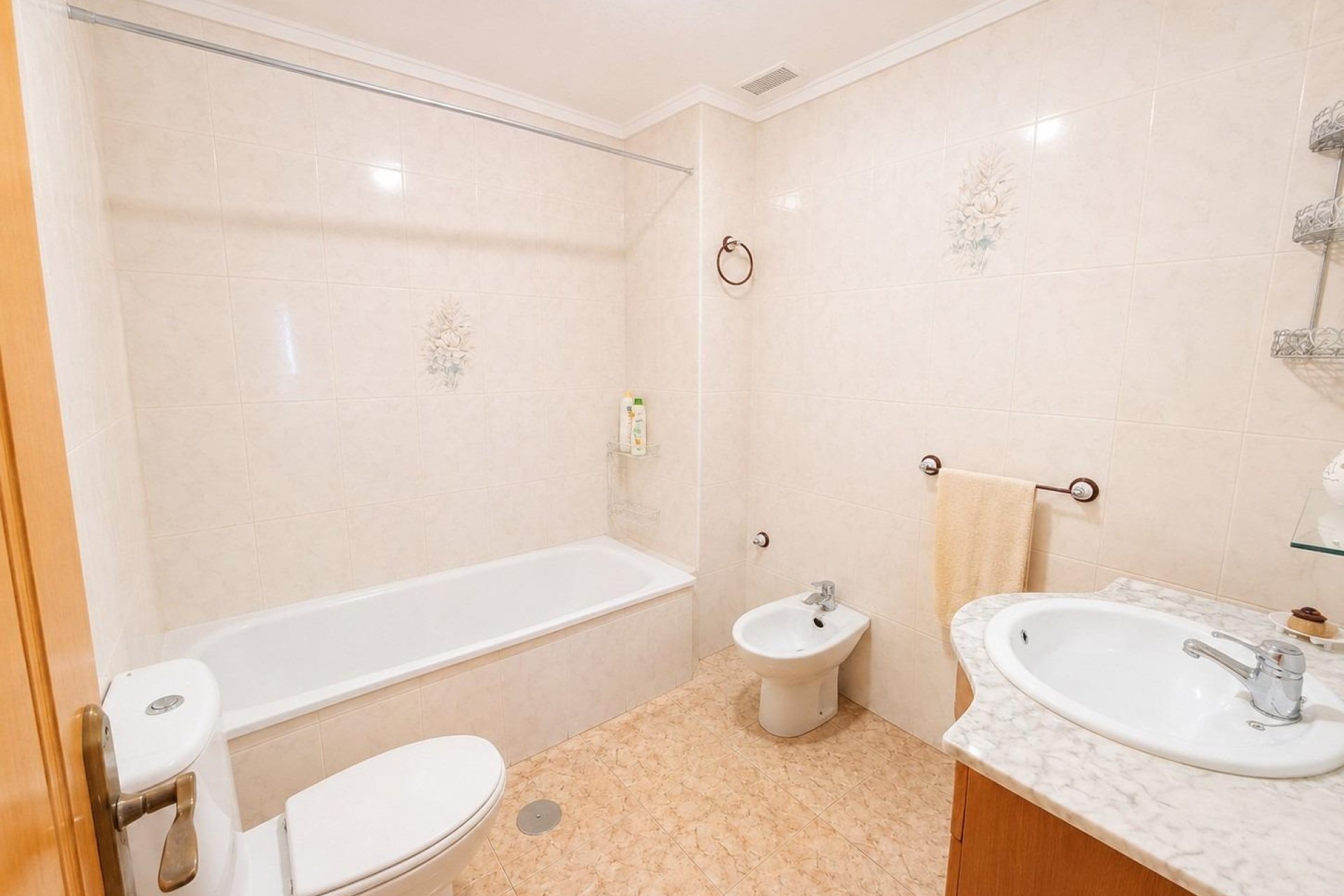 Resale - Apartment / flat - Torrevieja - Estacion de autobuses