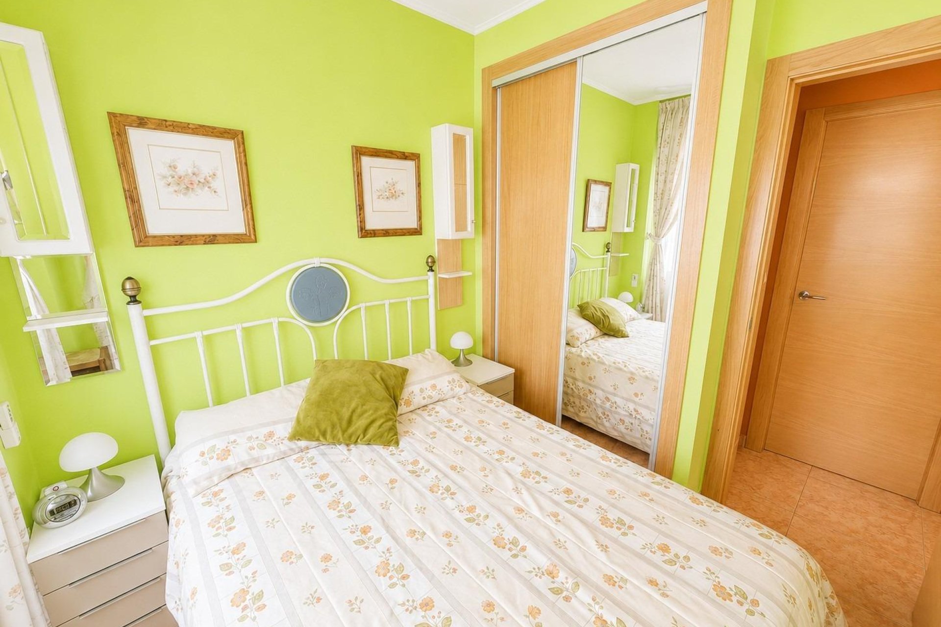 Resale - Apartment / flat - Torrevieja - Estacion de autobuses